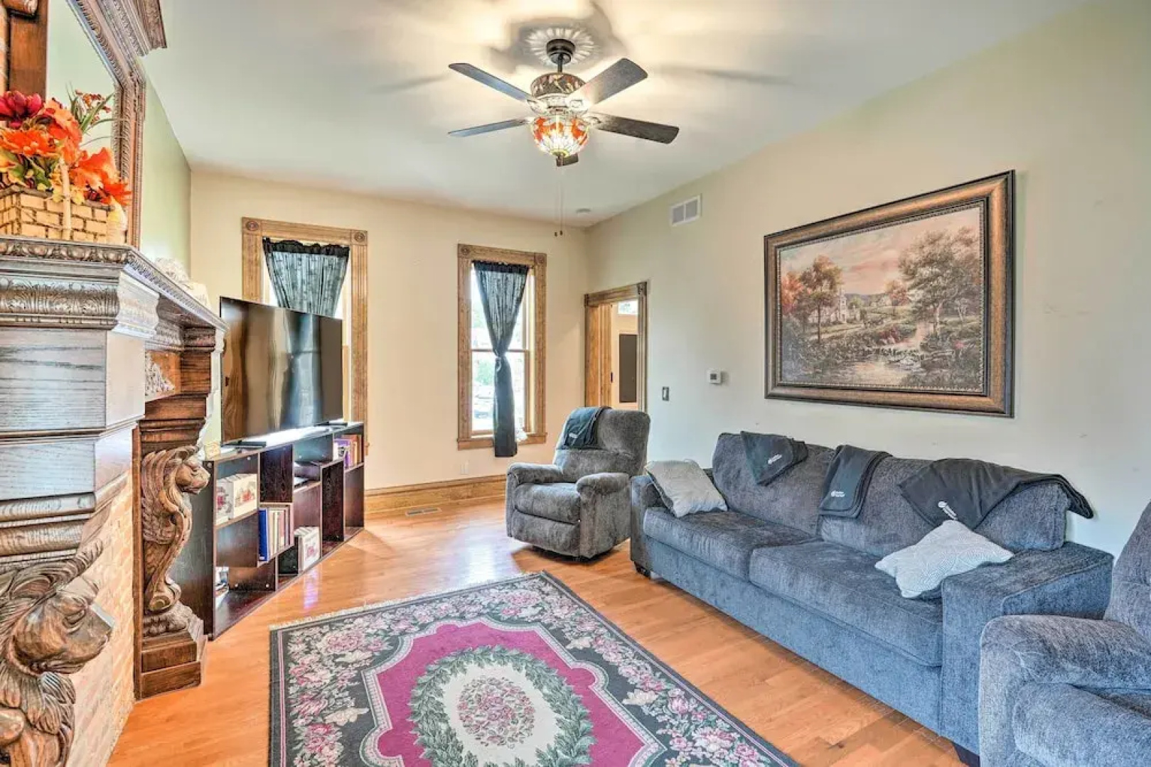 < 1 Mi to Downtown: Historic Dubuque Gem!