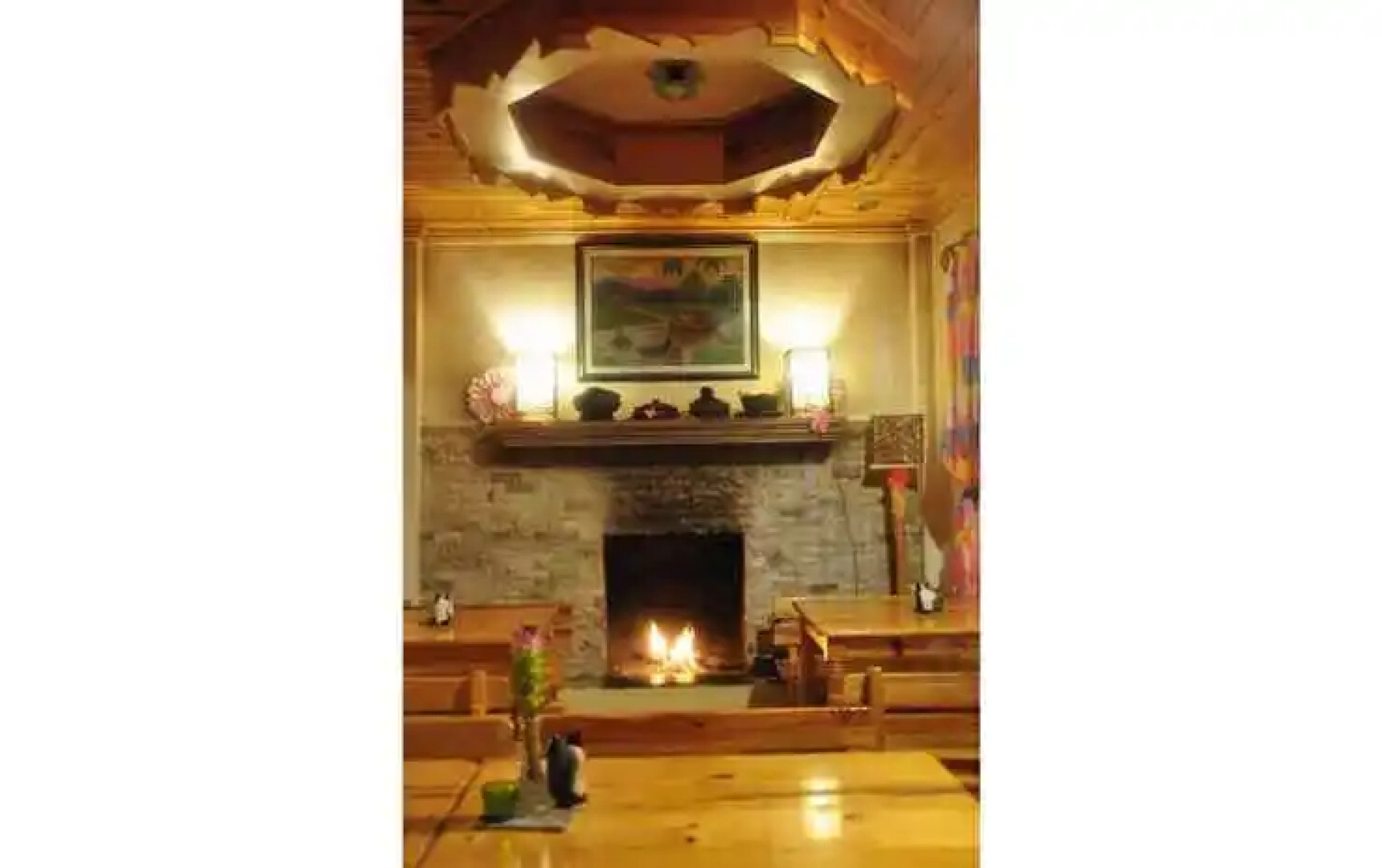 Misty Lodge and Cafe