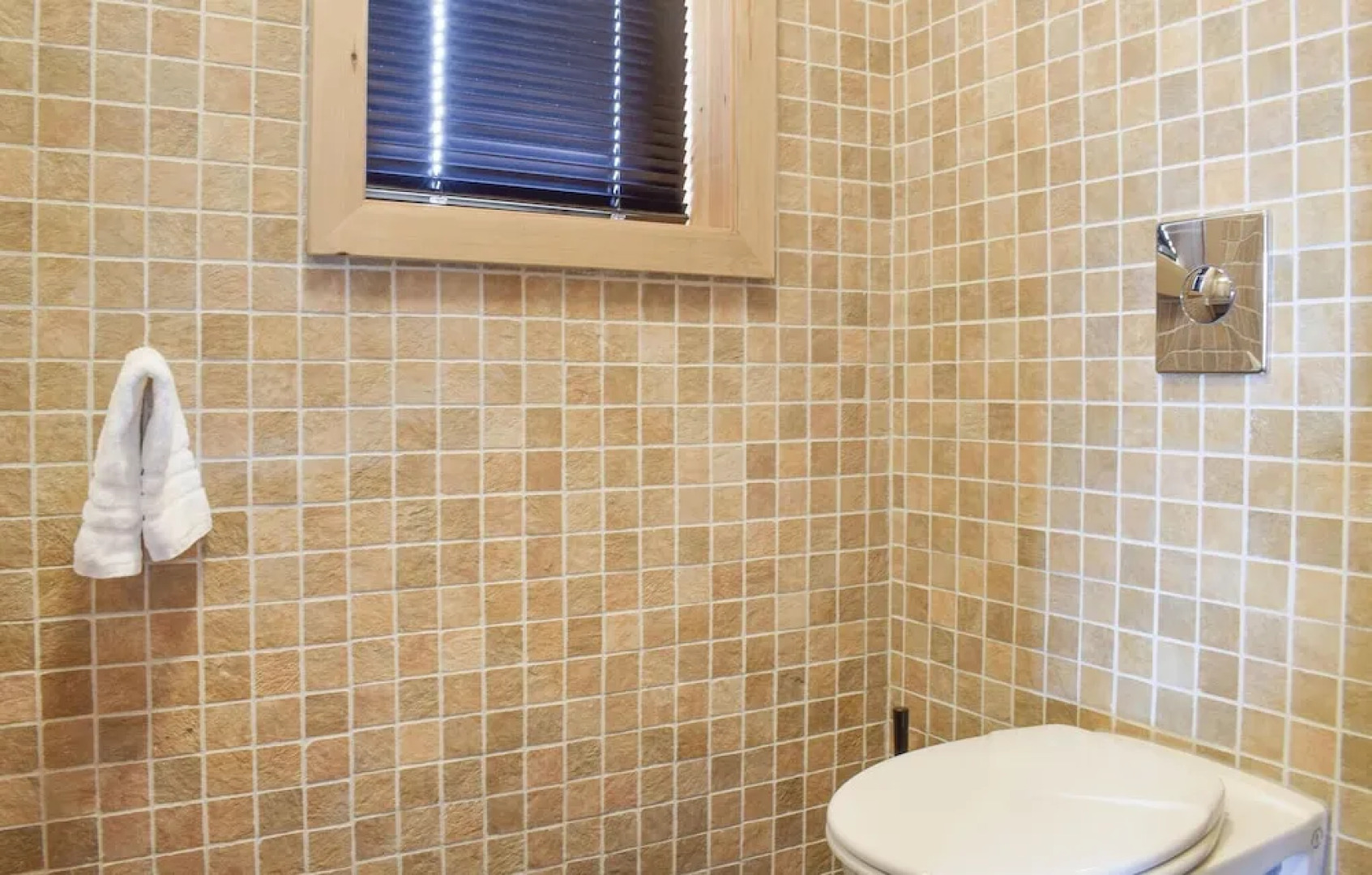 Nice Home in Røldal With 4 Bedrooms