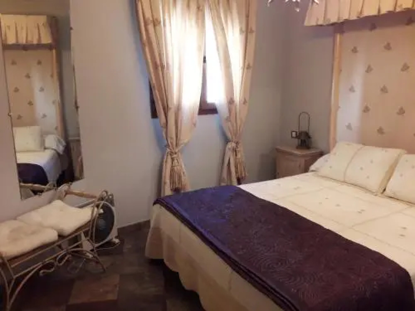 Plaza De La Villa 24