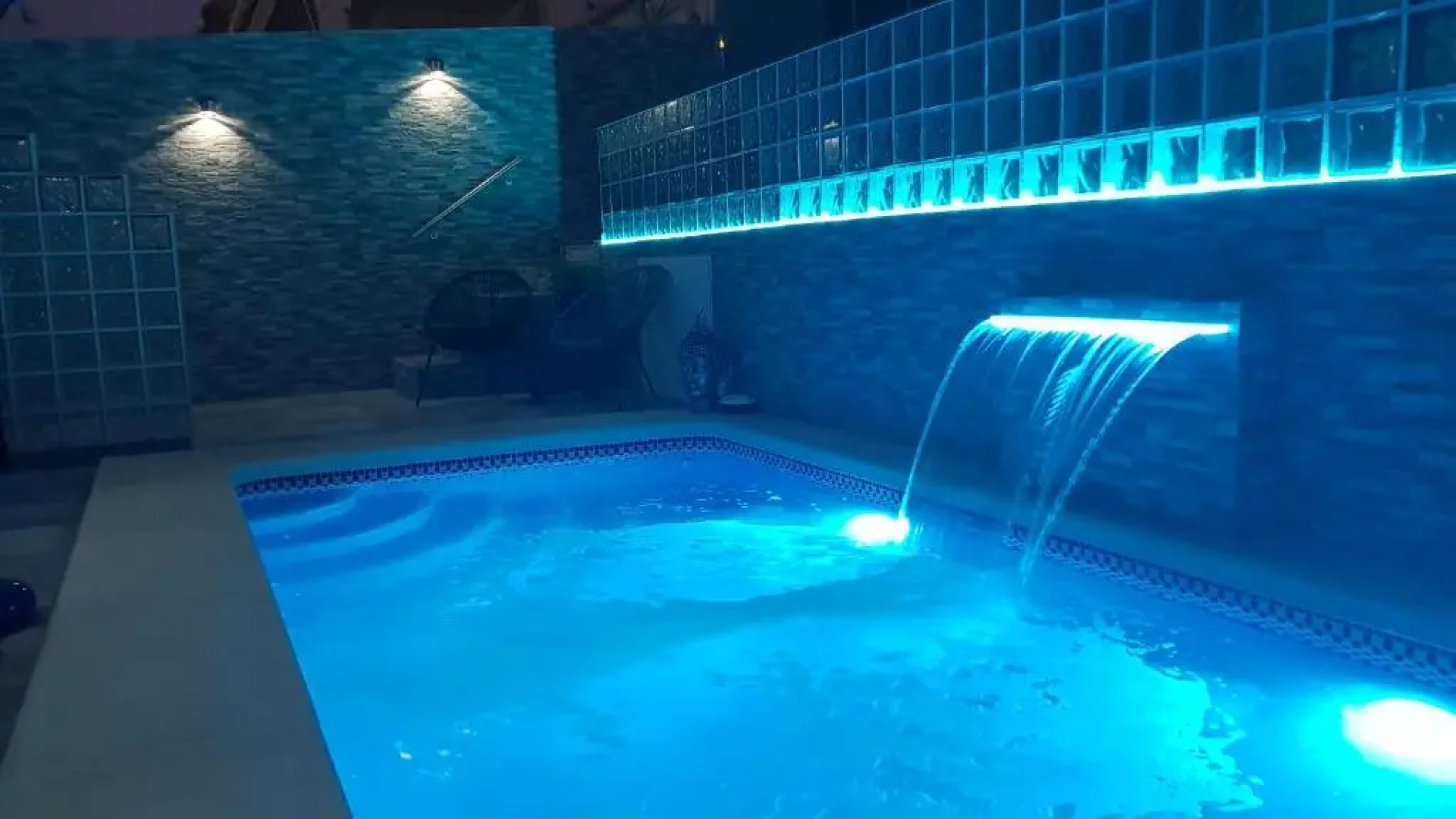 Amazing Studio with a Pool