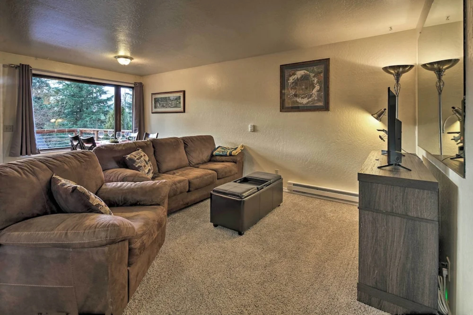 Cozy Retreat w/ Fire Pit - Near Mendenhall Glacier