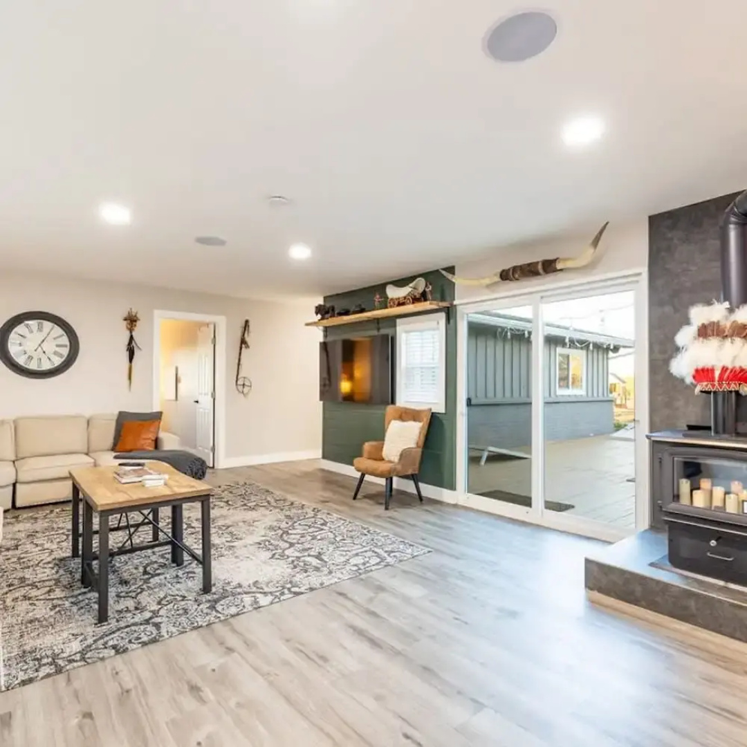 Spacious 4BR Home Near Grand Canyon Sleeps 10