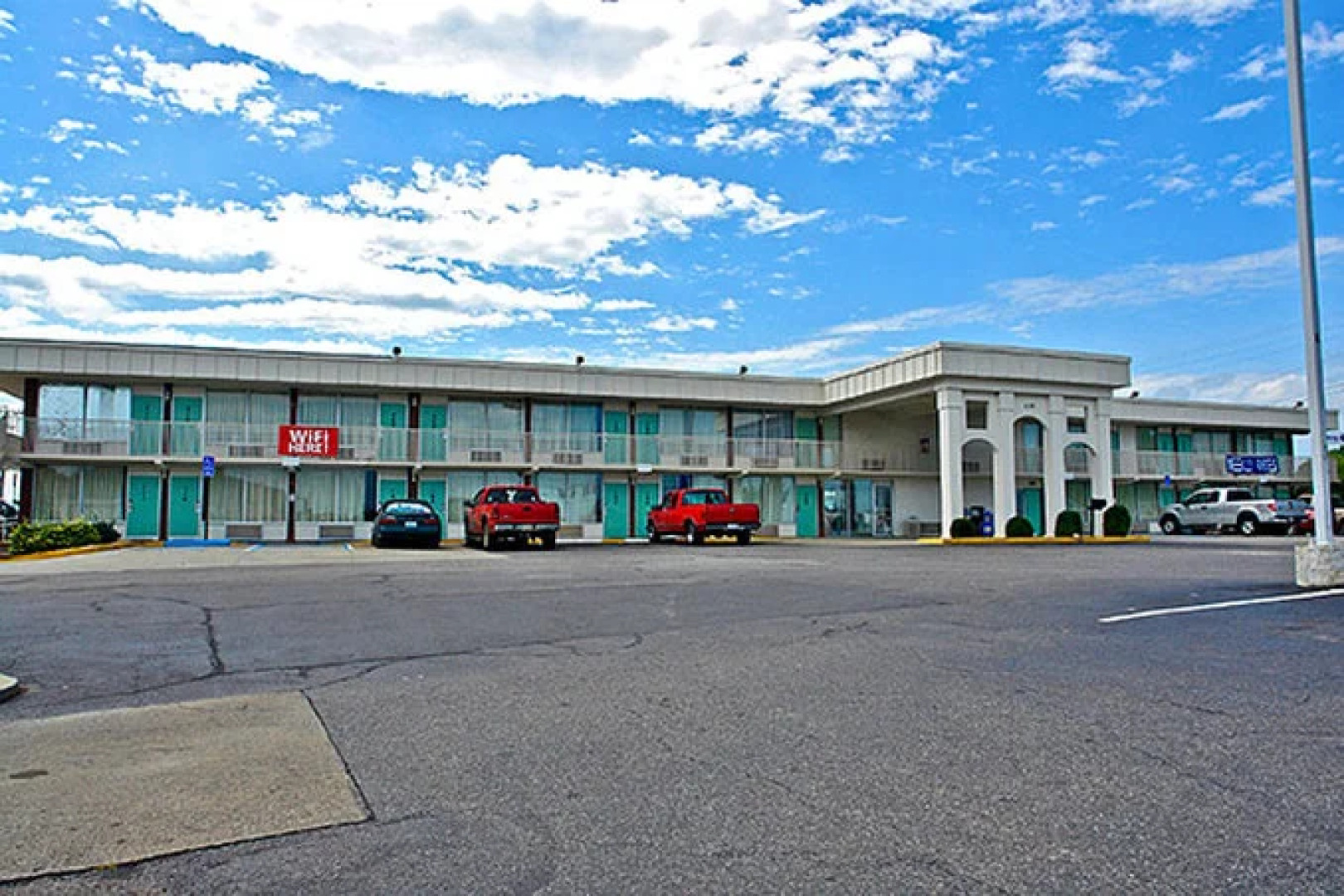 Econo Lodge Paducah Area