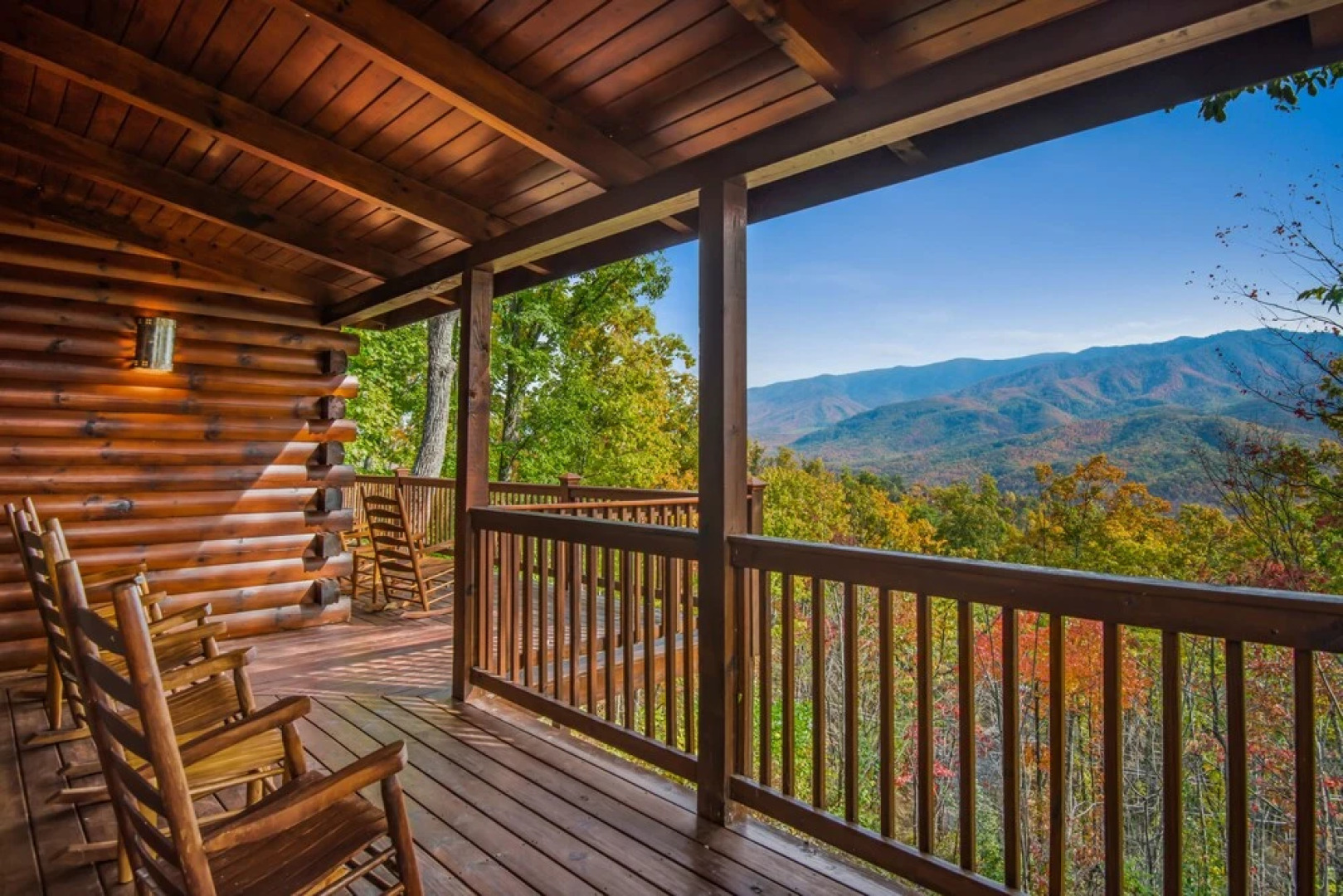 Dancing Bear Lodge 6 Bedrooms 6 Bathrooms Home