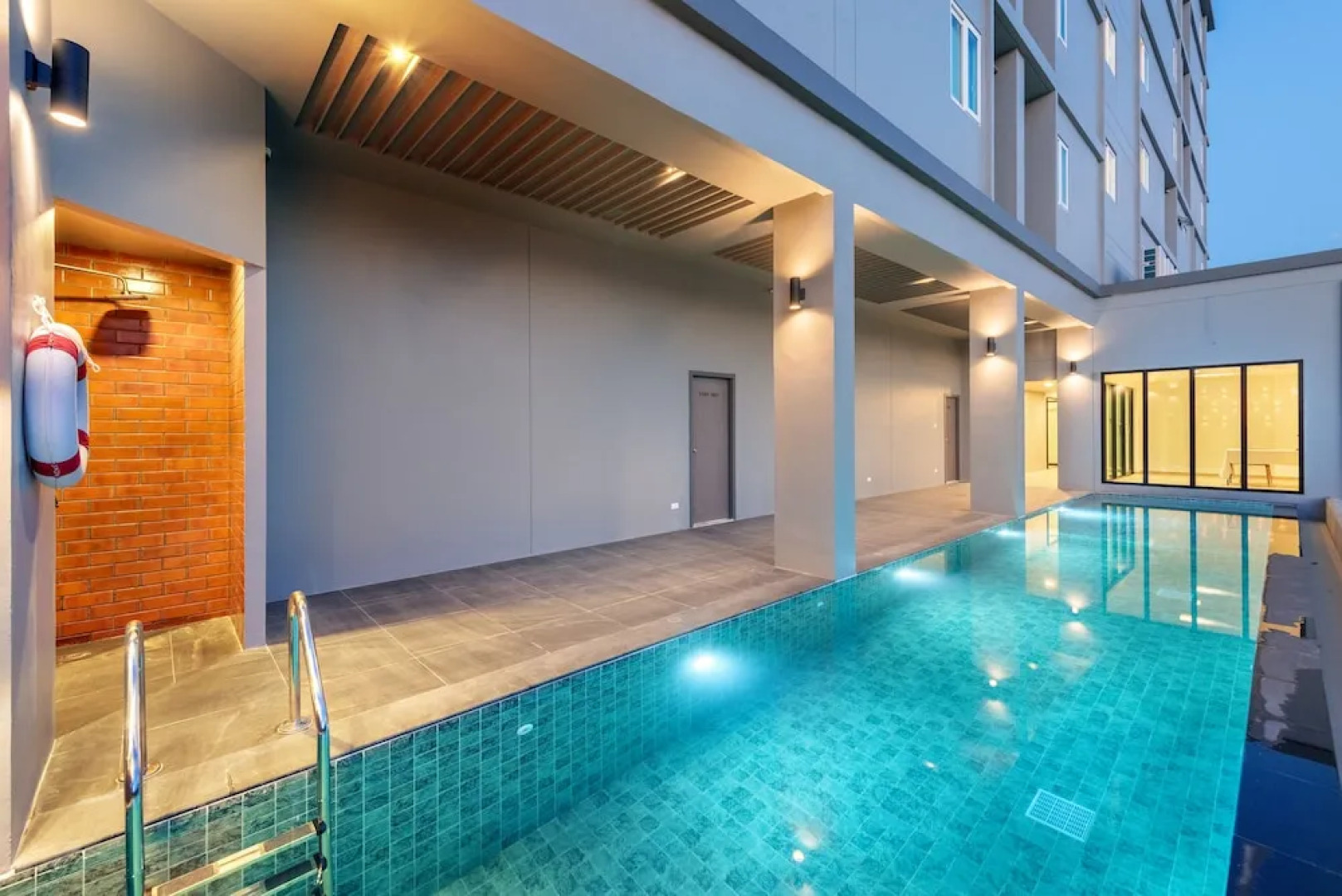 PLAAI Plus Hotel Bowin