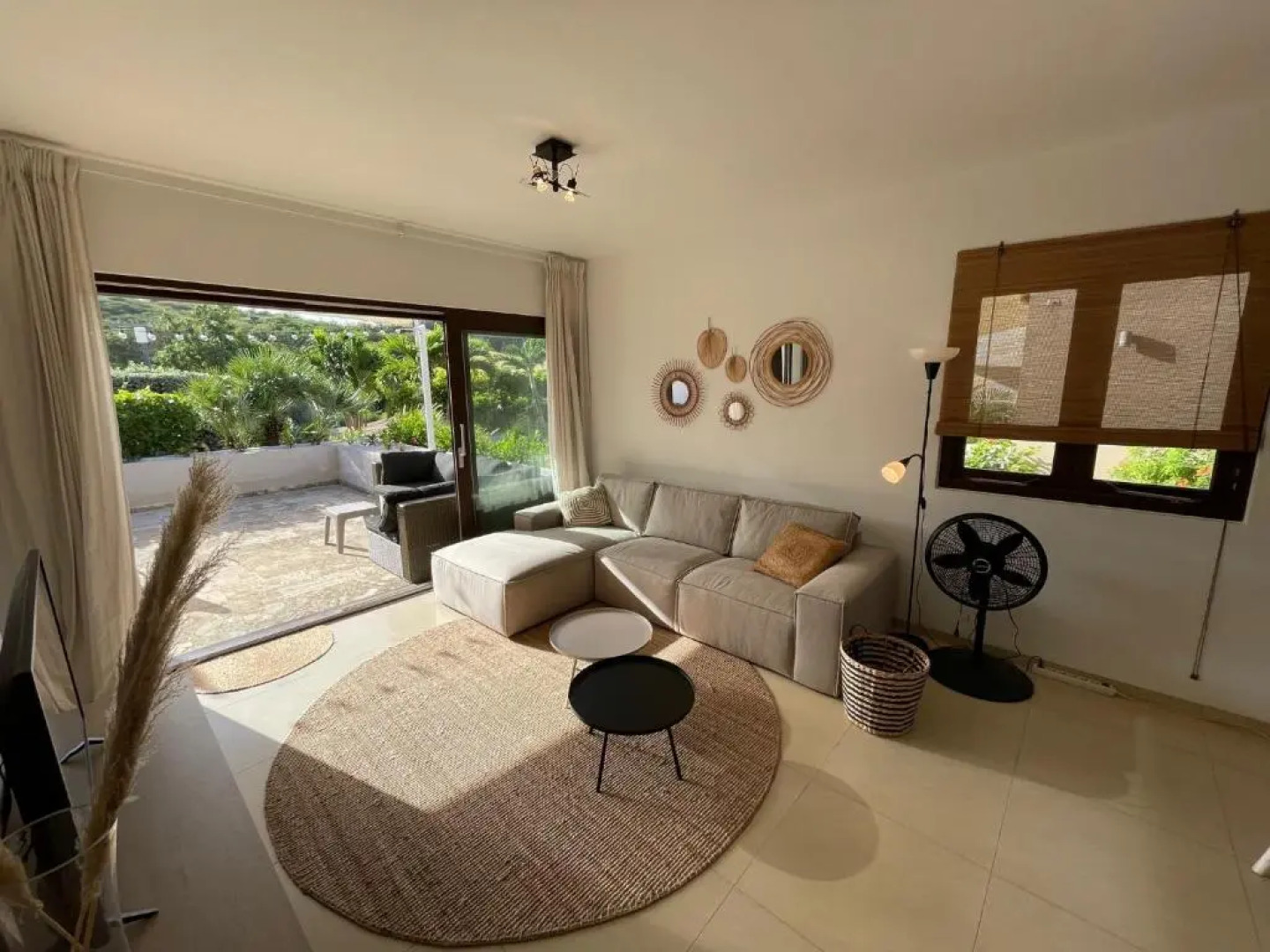 NEWLY STYLED Beach house 'White Sands' GreenView BlueBay Golf & Beach Resort Curaçao 2 bedrooms 2 bathrooms Gated Community Ground Floor Terrace Including Pool & Beach Access Fully Airconditioned Family Friendly