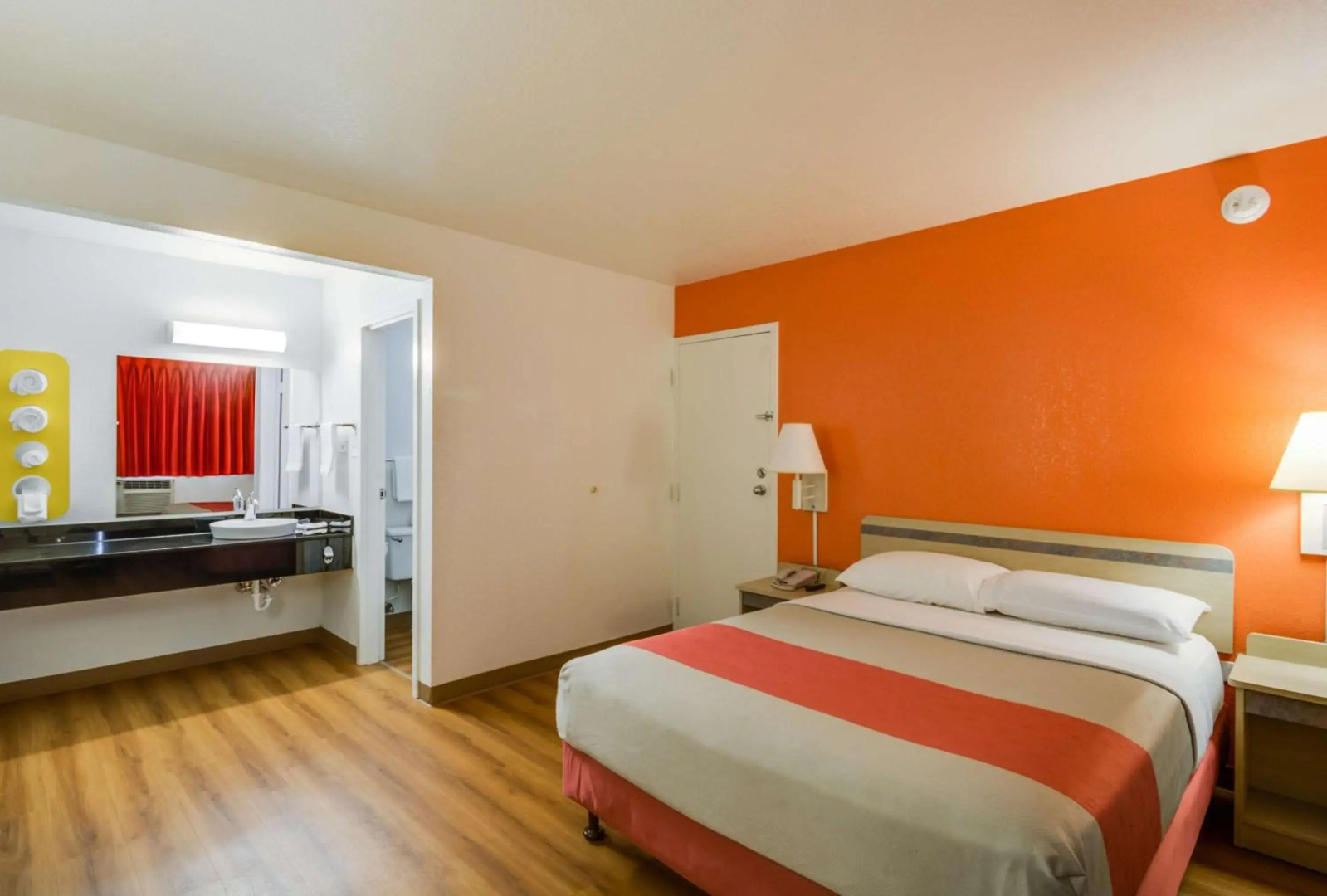 Motel 6 Schiller Park, IL - Chicago O'Hare