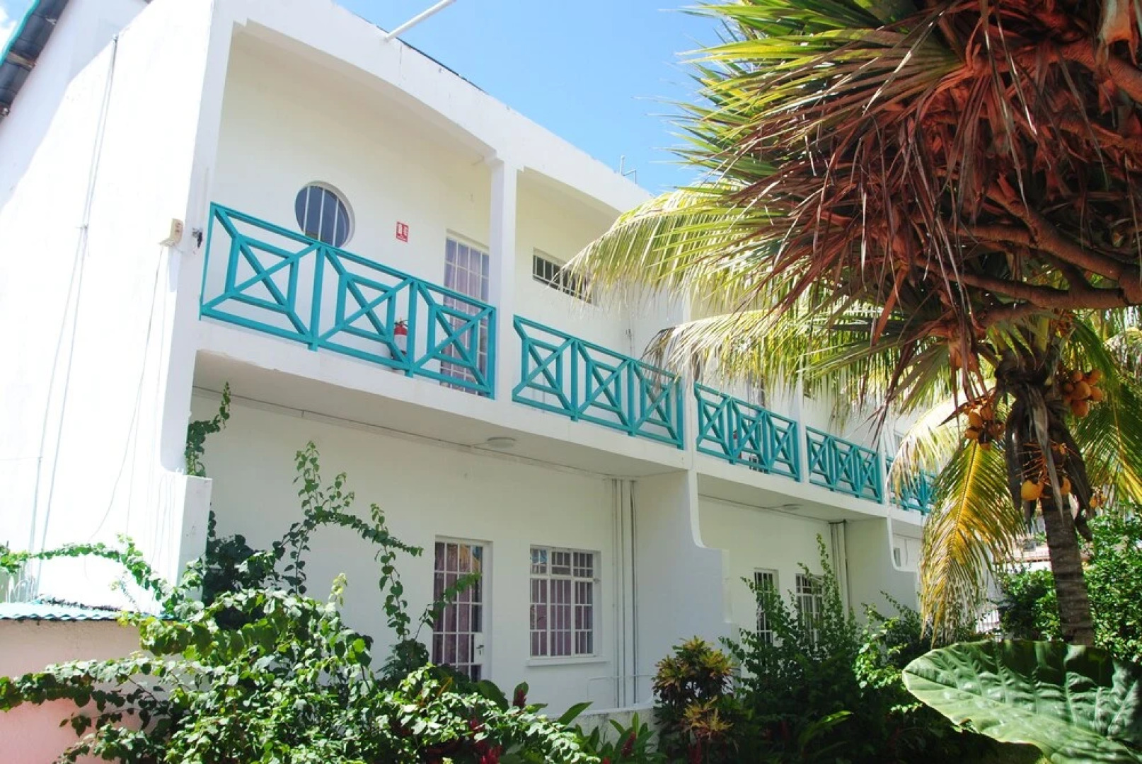 Coral Azur Cosi Holidays