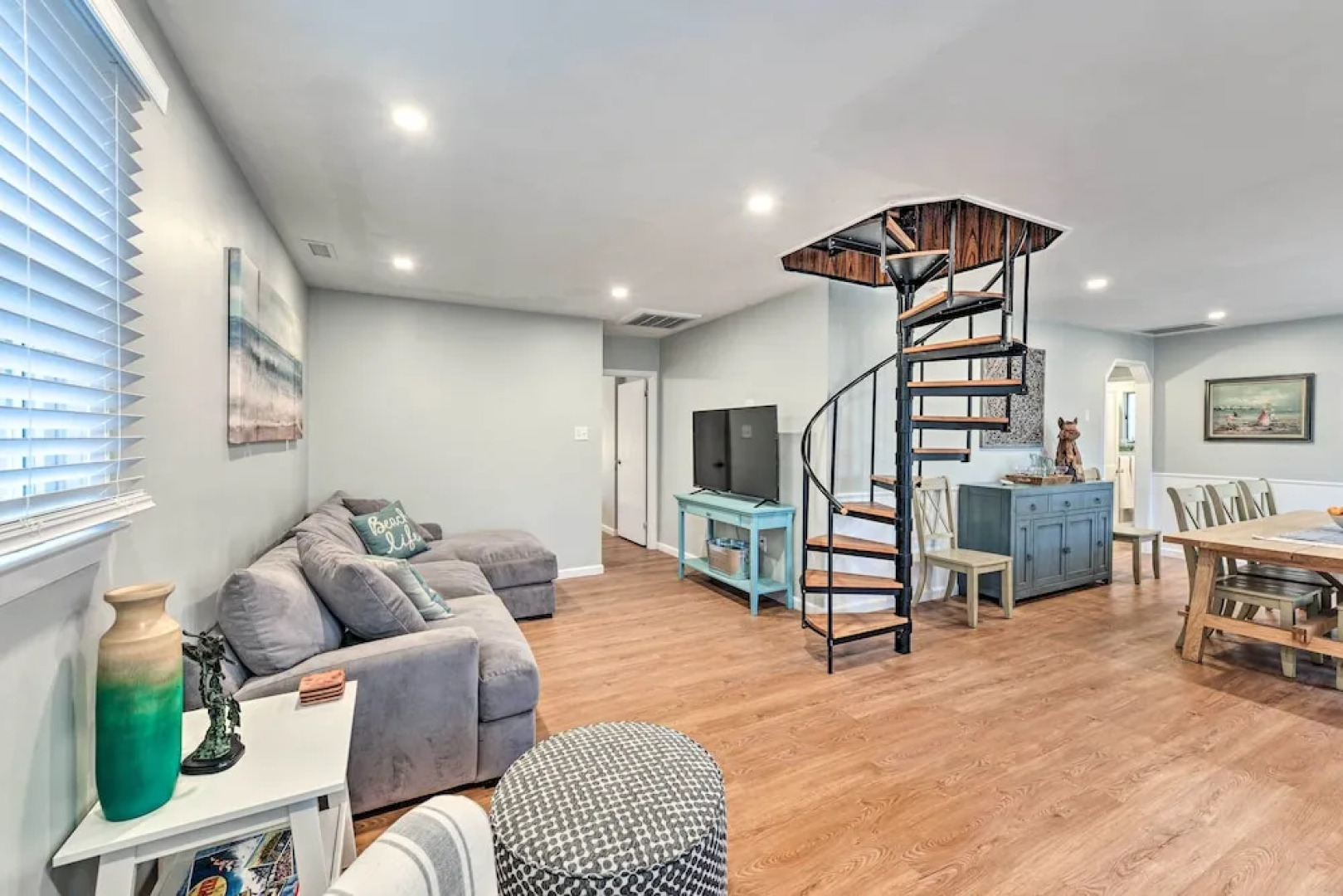 Coastal Brigantine Cottage: Walk to Beaches