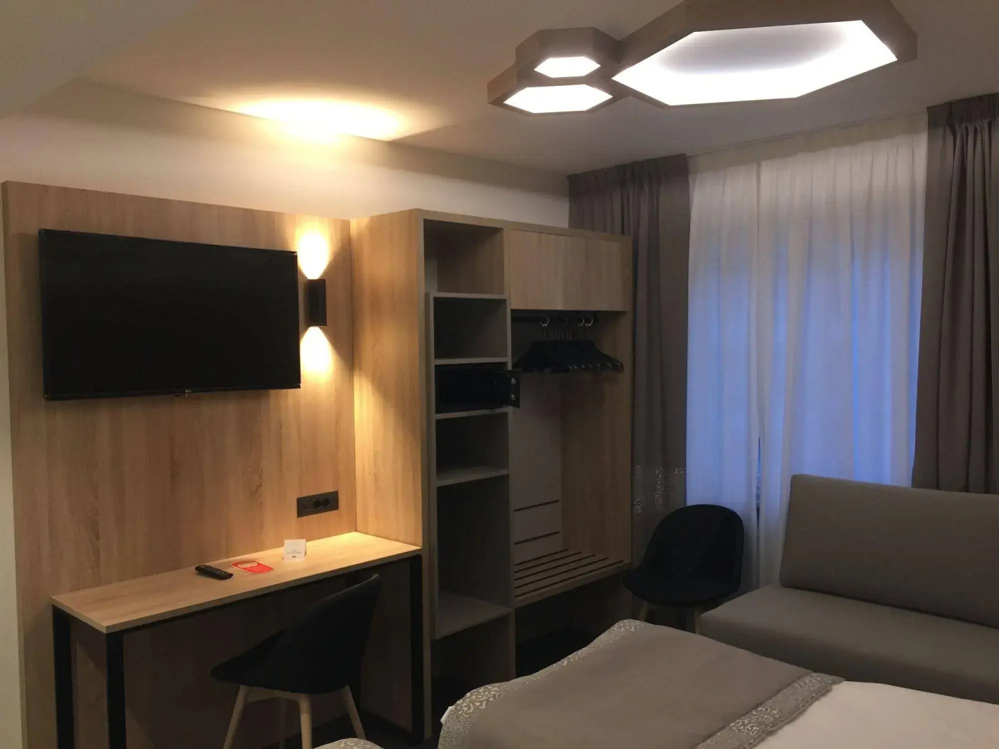 Tourist Hotel