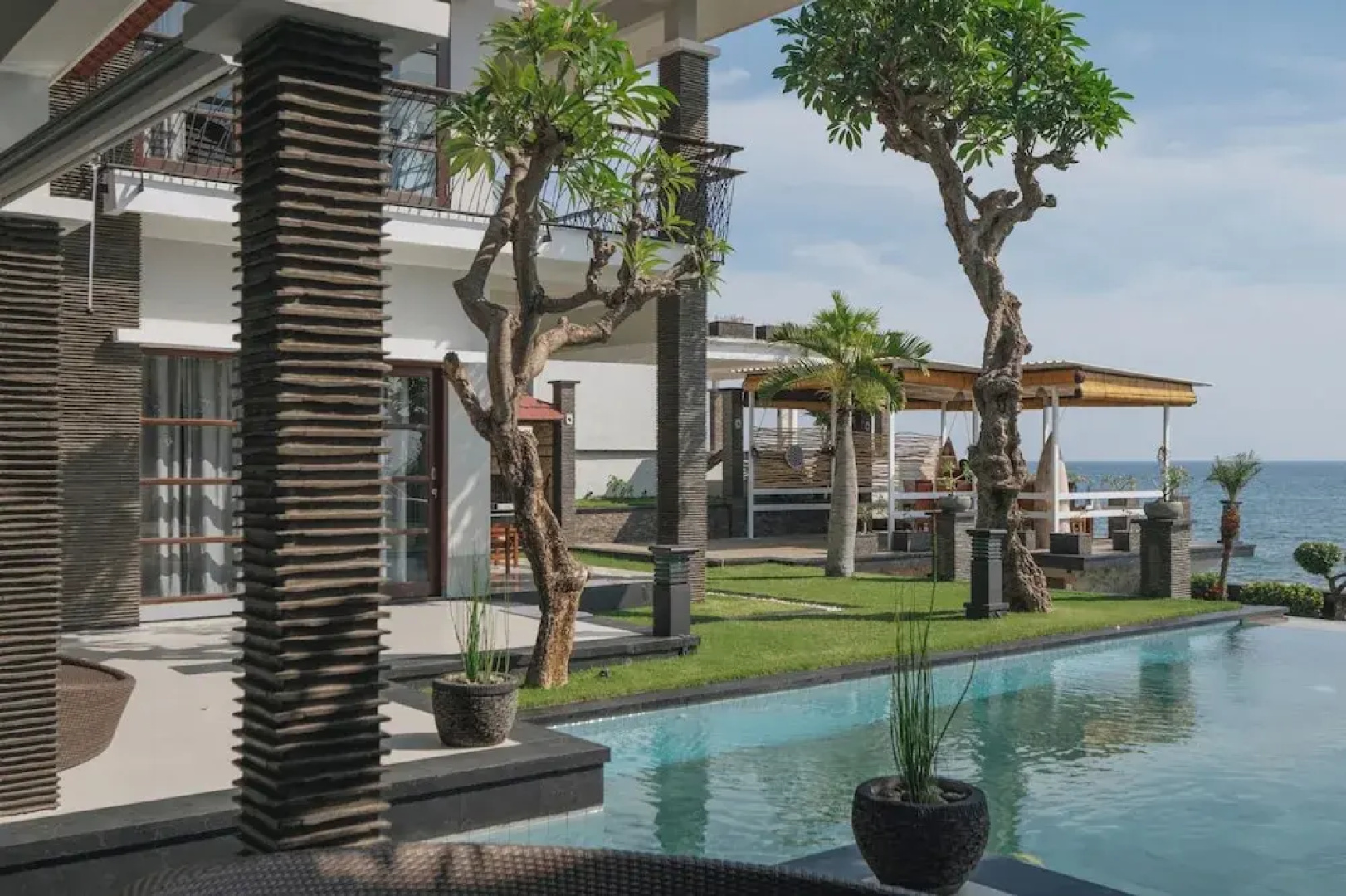 Blue Marlin 6-BR Villa Singaraja Bali