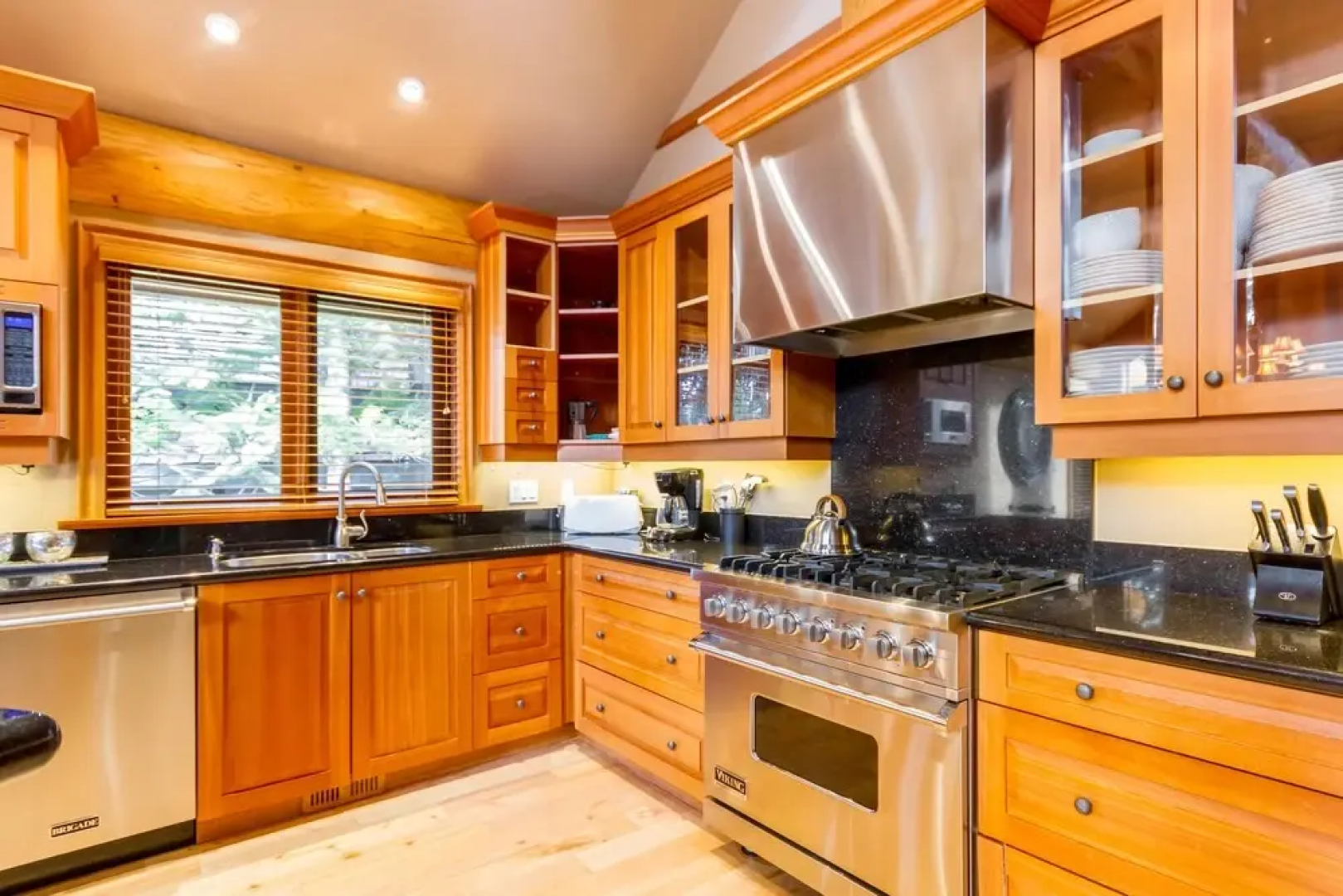 8140 Nicklaus North