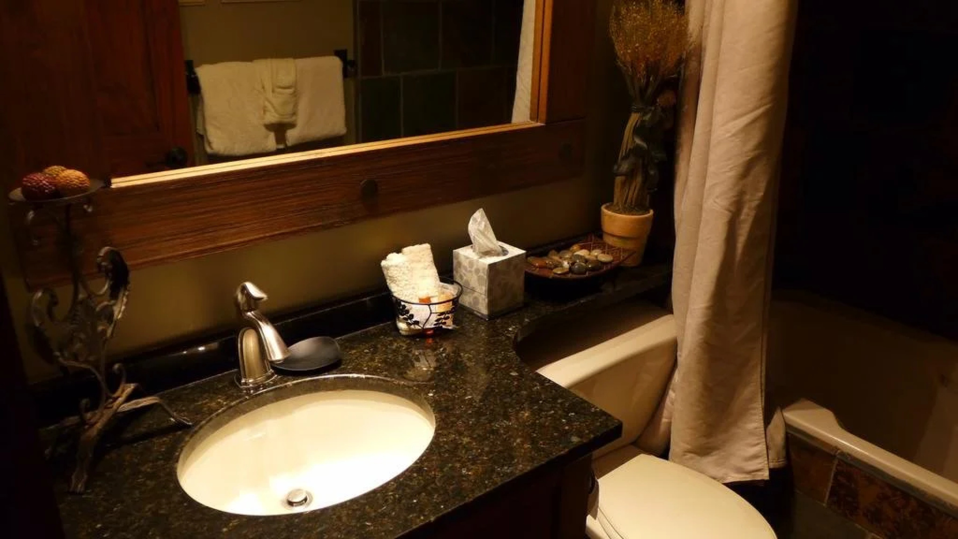 Wildwood Lodge by Peak to Green Accommodations