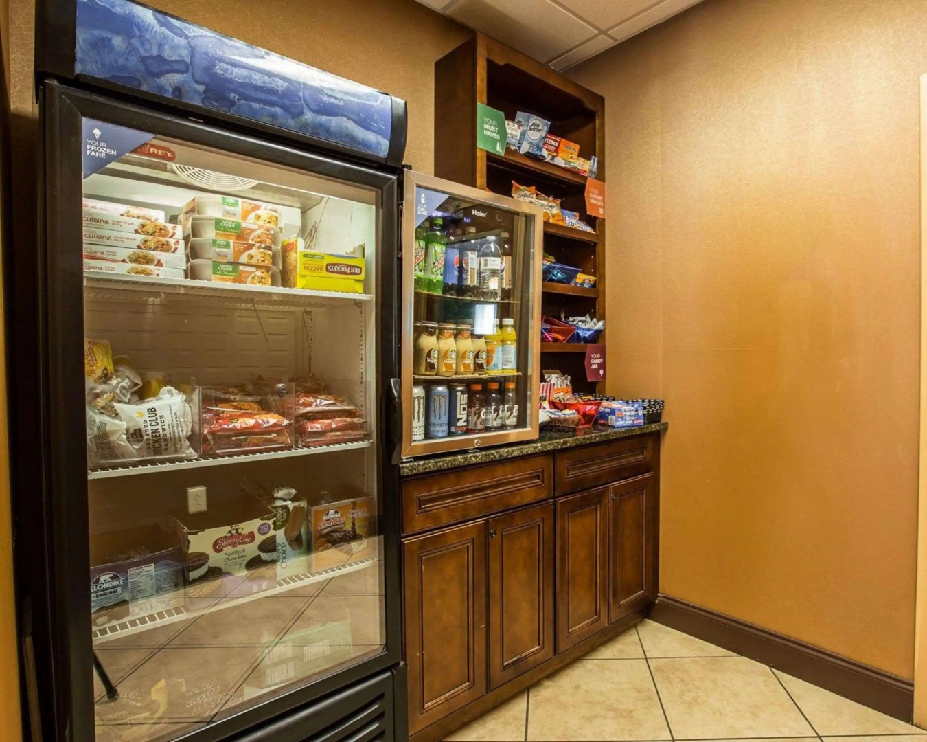 Comfort Suites At WestGate Mall