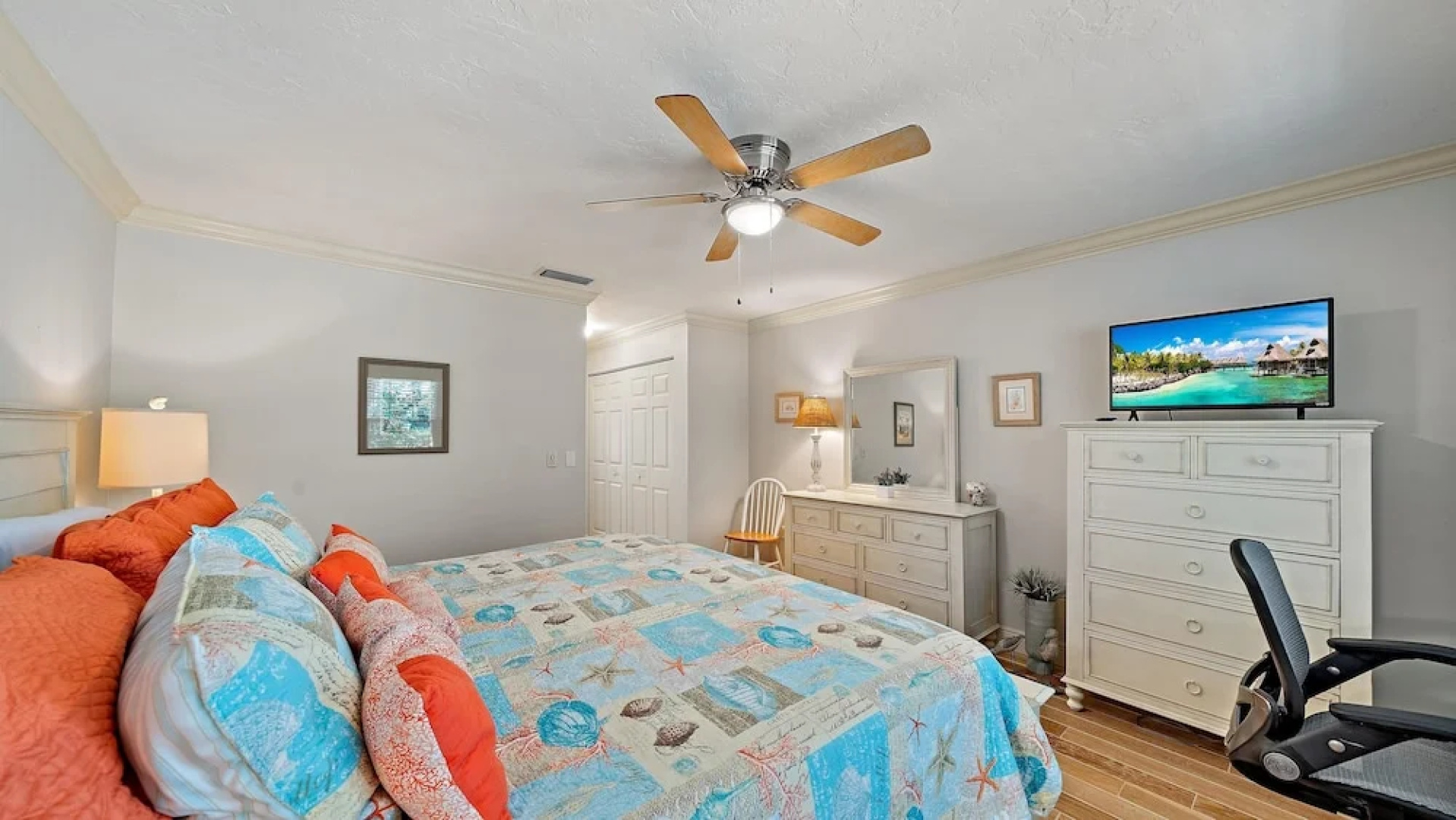 Sunset Sanctuary 2 Bedroom Condo by RedAwning