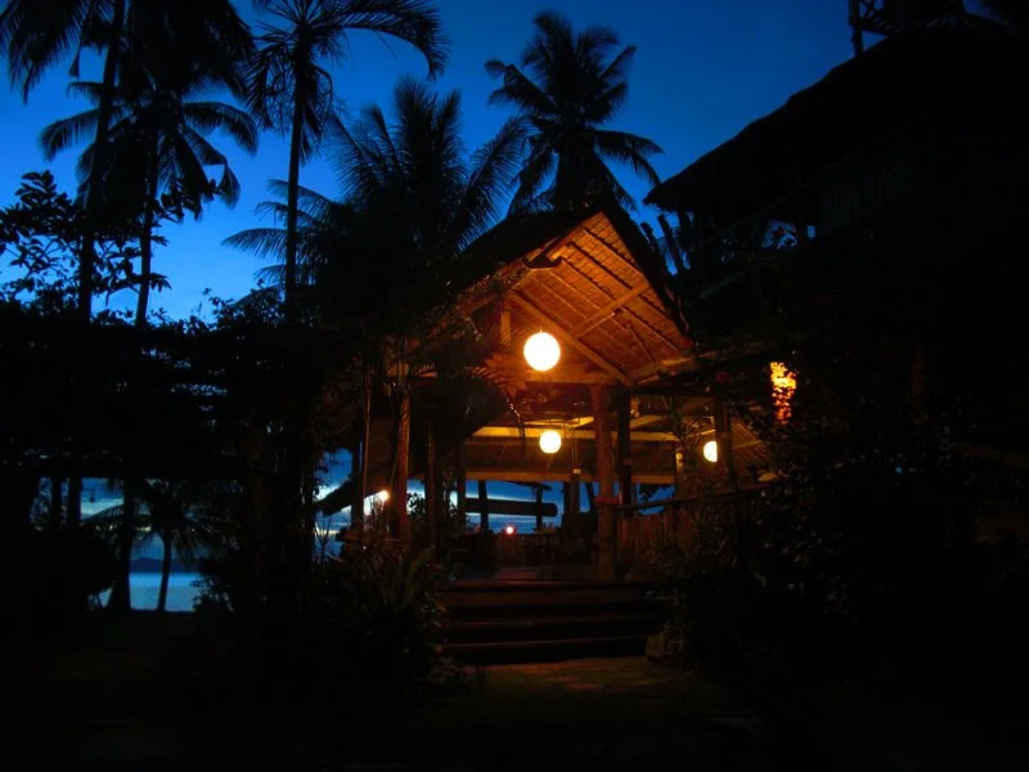 Deep Moon Resorts