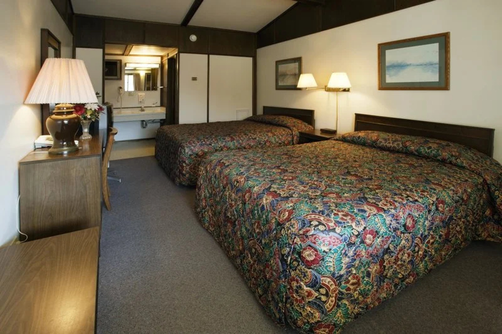 Gopher Prairie Inn