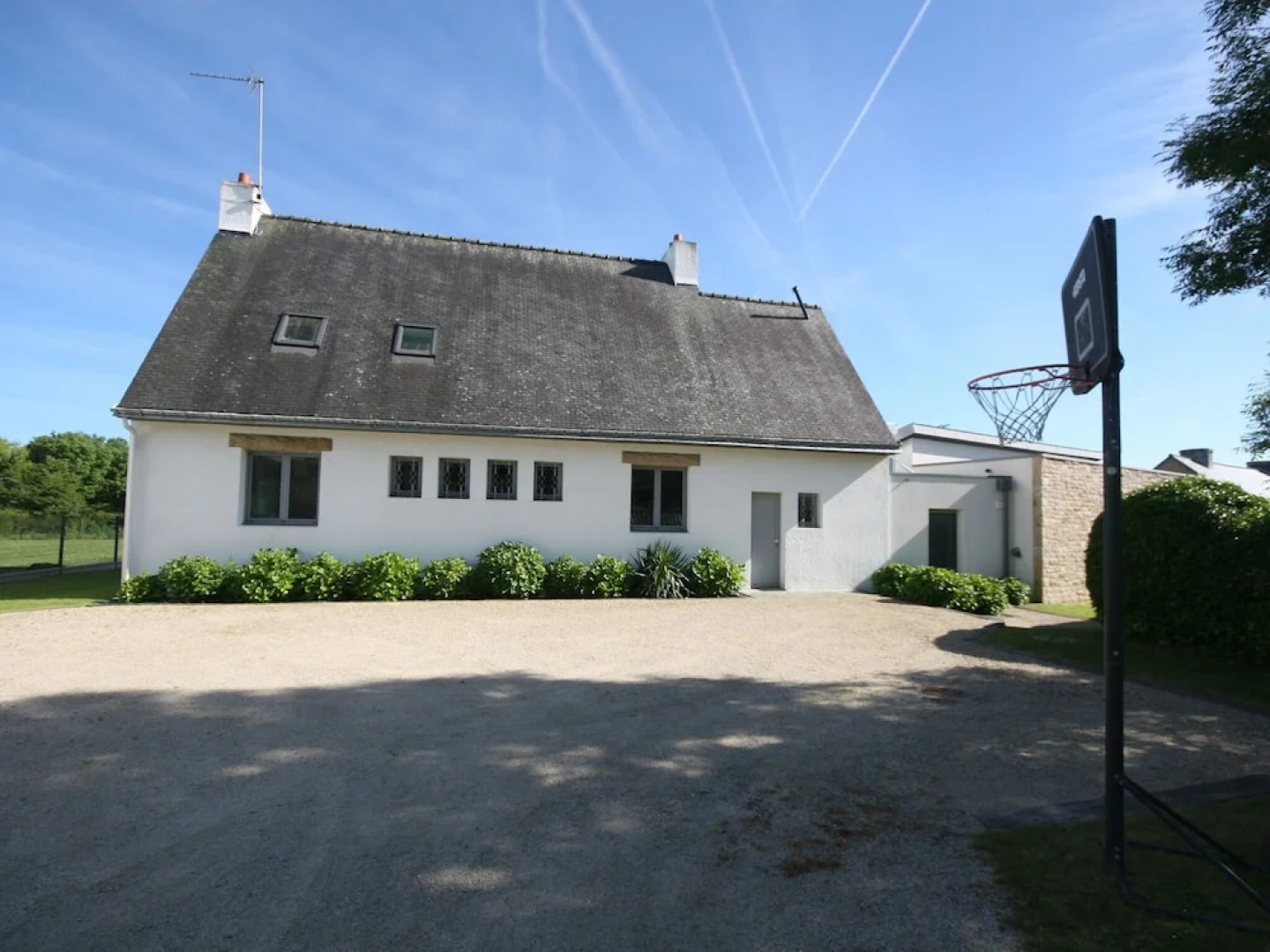 Spacious Villa With Heated Indoor Pool and Large Garden, at 8 km From the sea