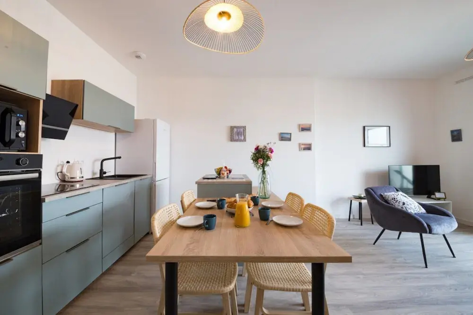 Beautiful Apartment With sea View