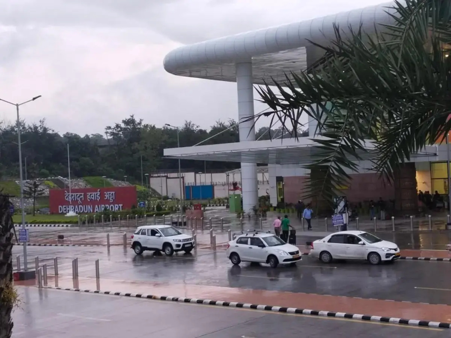 Airport Luxury Nature Valley Homestay