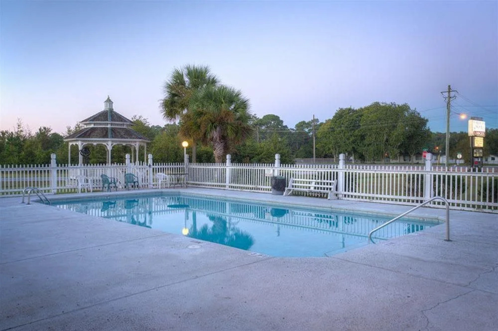 Cumberland Kings Bay Lodge