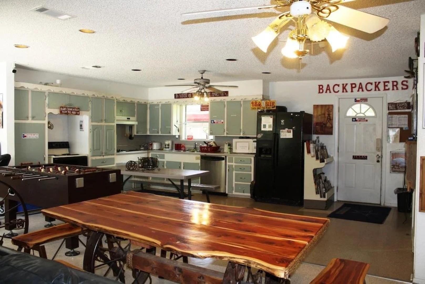 The Wild Wild West Dallas Irving Backpackers GuestHouse