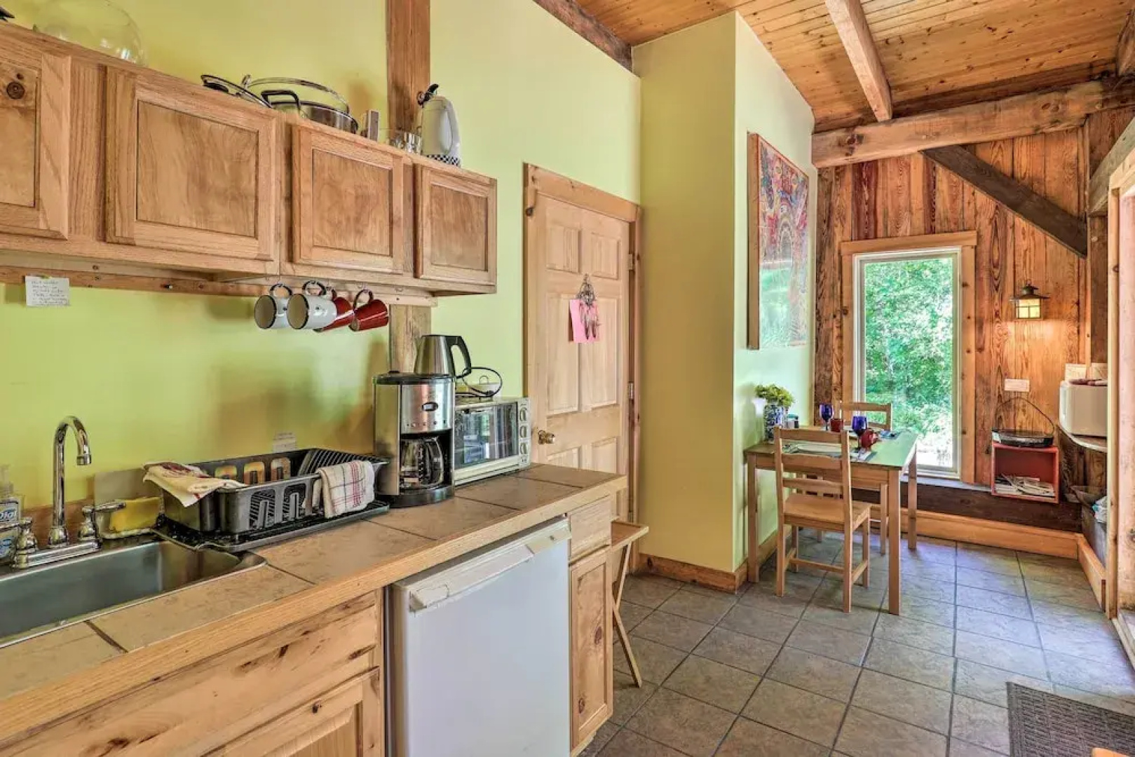 Pet-friendly Leicester 'mountain View' Escape