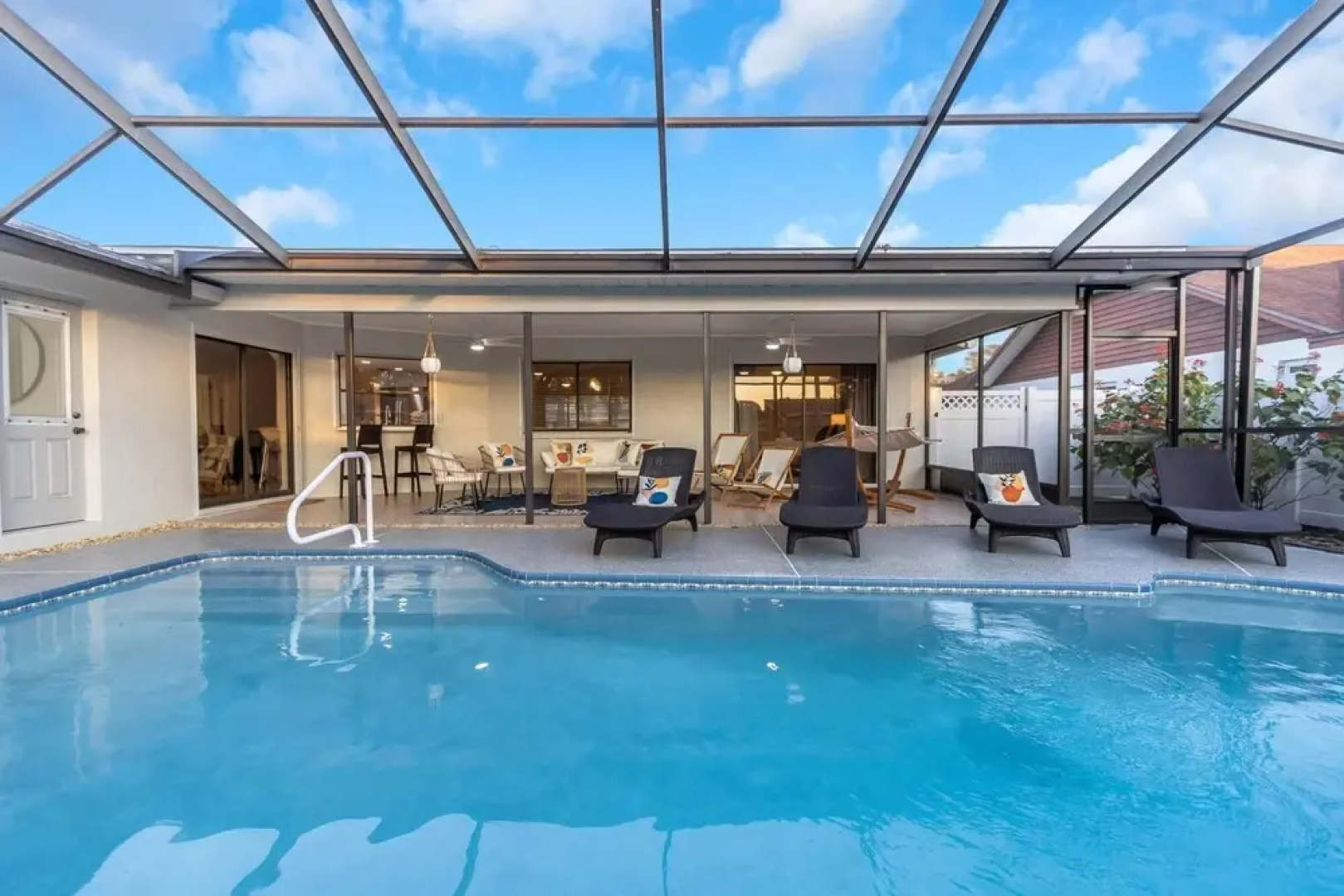 The Hammock - 3 BR gem 5 Mins to Beach