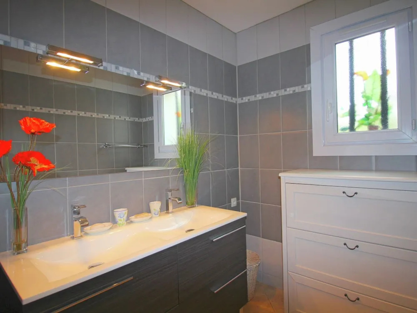 Attractive Holiday Home in Uchaux France With Private Pool