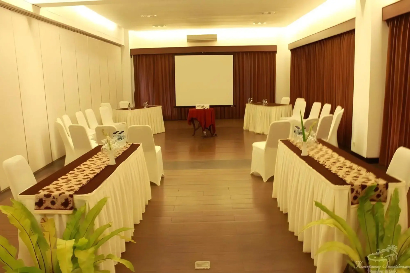 Kampung Sampireun Resort & Spa