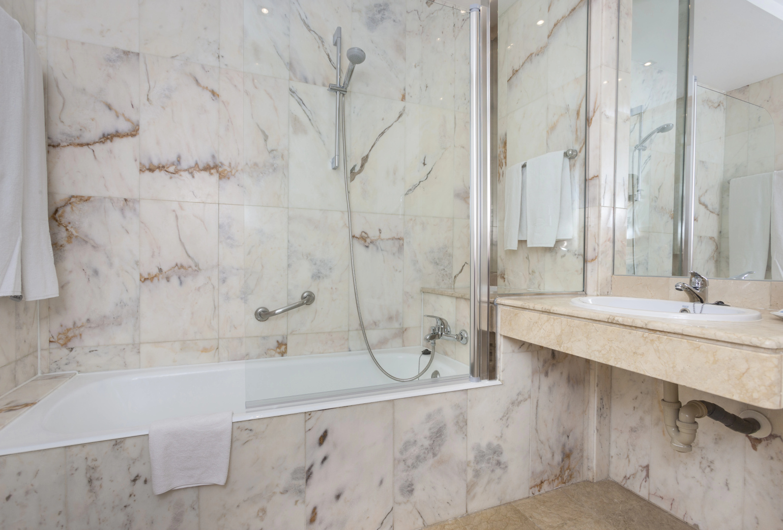 Hotel Globales Cortijo Blanco