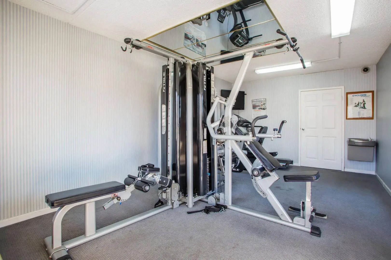 HomeTowne Studios By Red Roof Egg Harbor–Atlantic City Airport