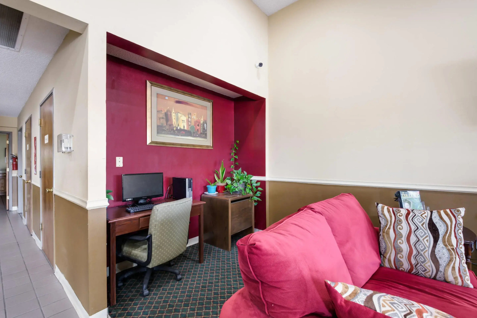 Econo Lodge Inn & Suites Knoxville East