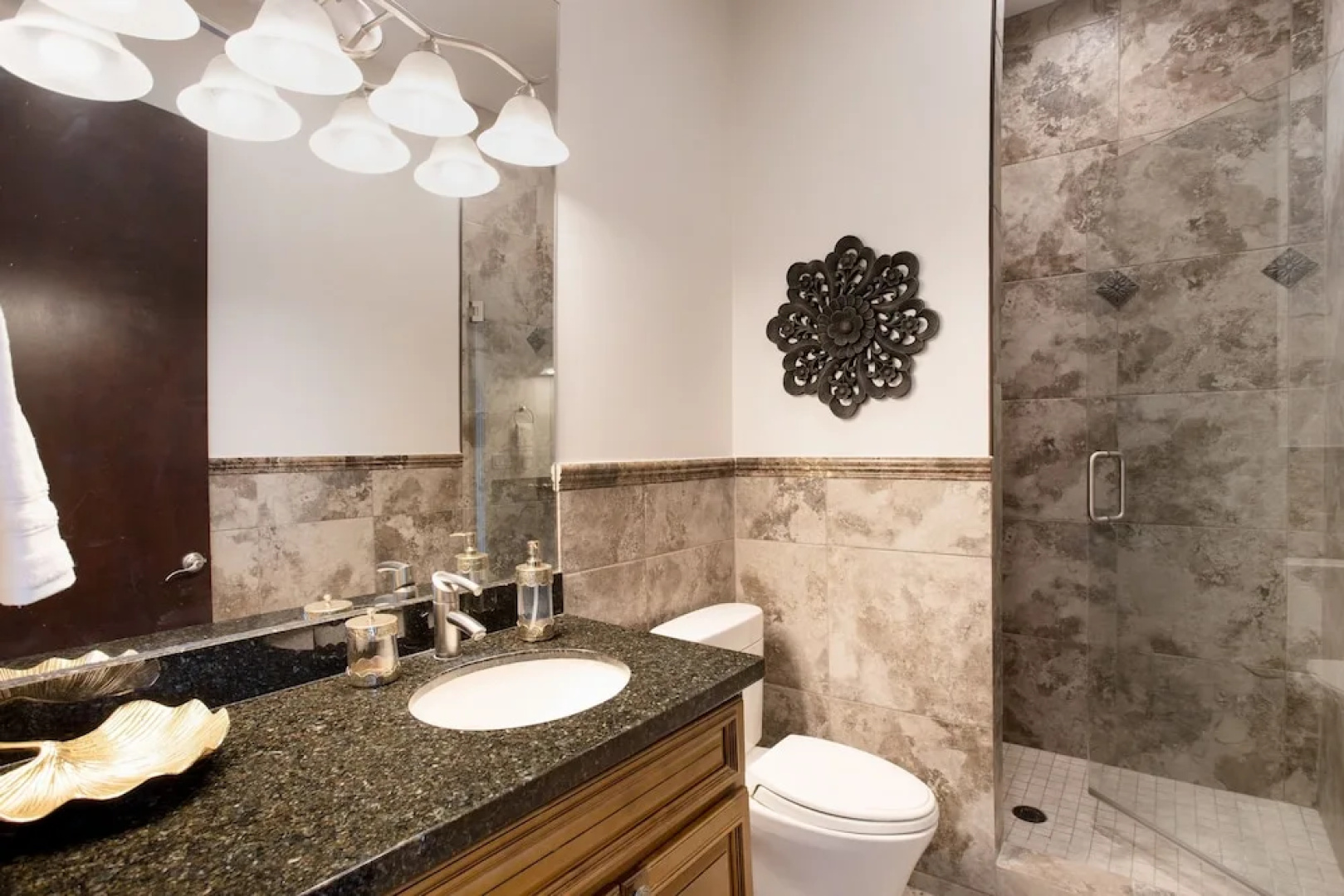 New Listing! 8,000 Sq. Ft. W/ Pool, Theater 6 Bedroom Villa