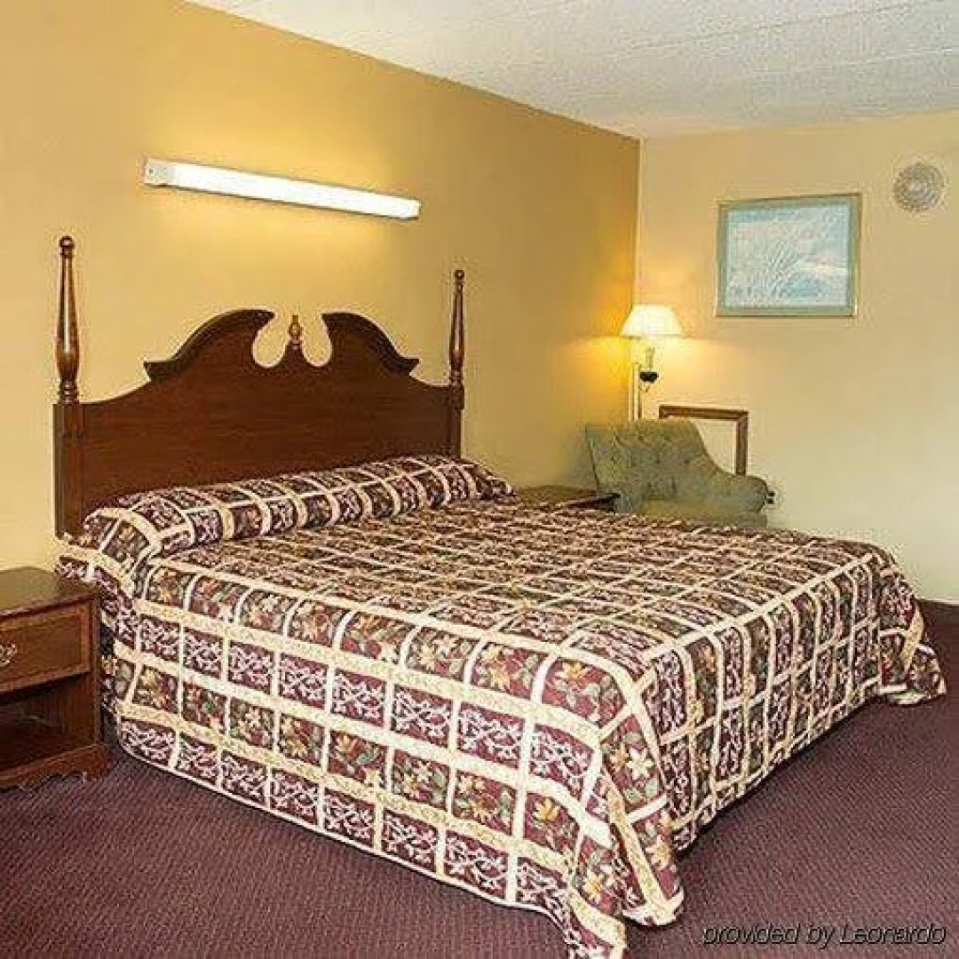 Clover Motel Maple Shade