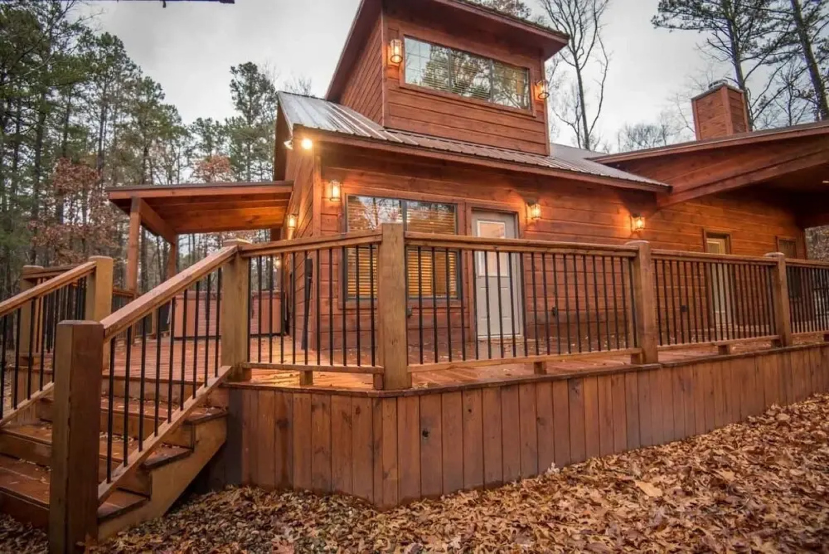All Decked Out Cabin in the Woods With Fireplace, Bbq, and Swing Bed by Redawning