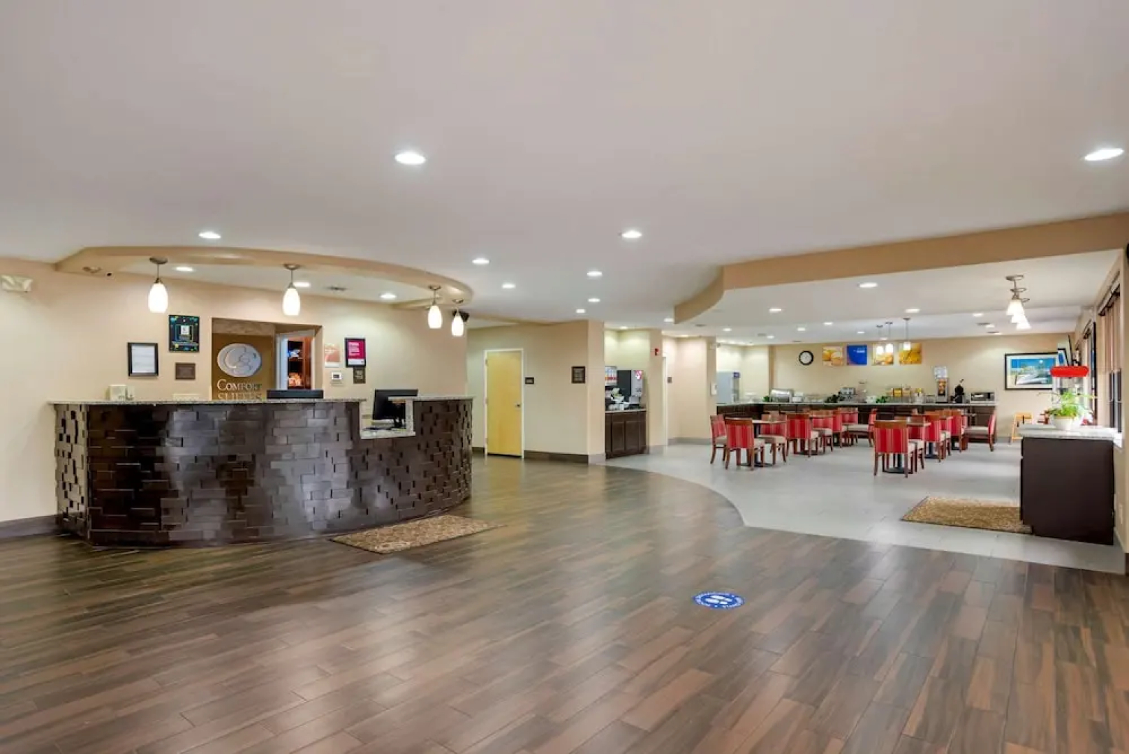 Comfort Suites