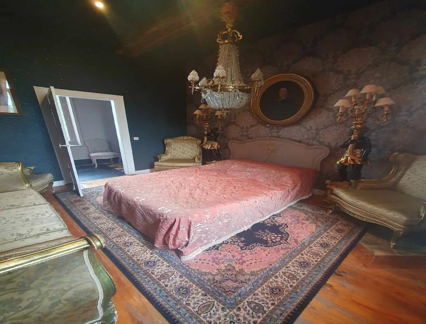 Le Domaine Du Château Blanc à 10 minutes de Pairi Daiza