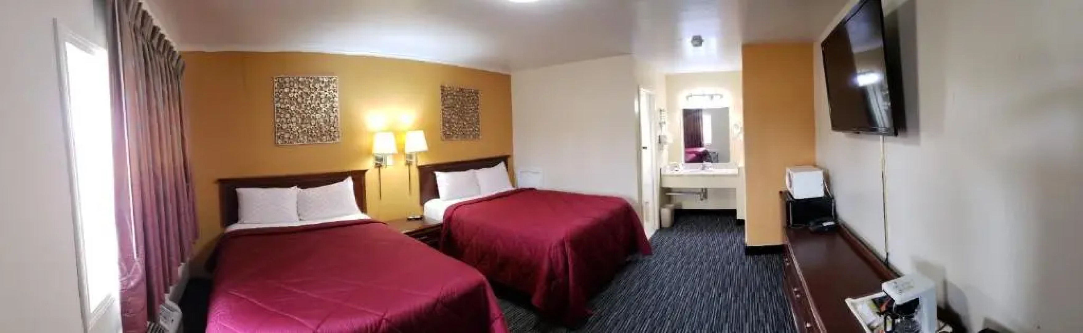 Super 7 Motel Sedalia