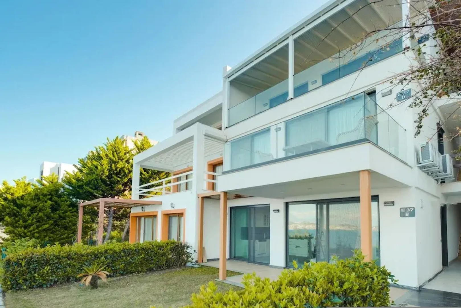 Luxury Waterfront House 9 min to Yalikavak Marina