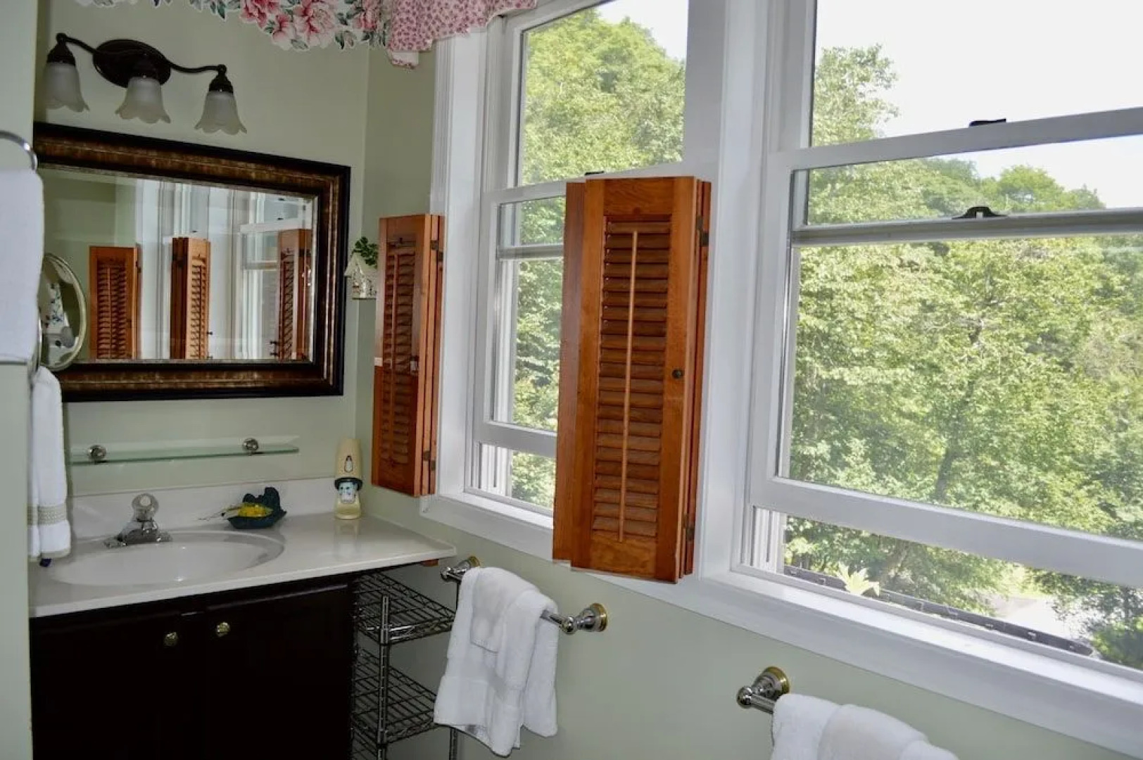 Bald Mountain House Inn at the Wolf Laurel Resort