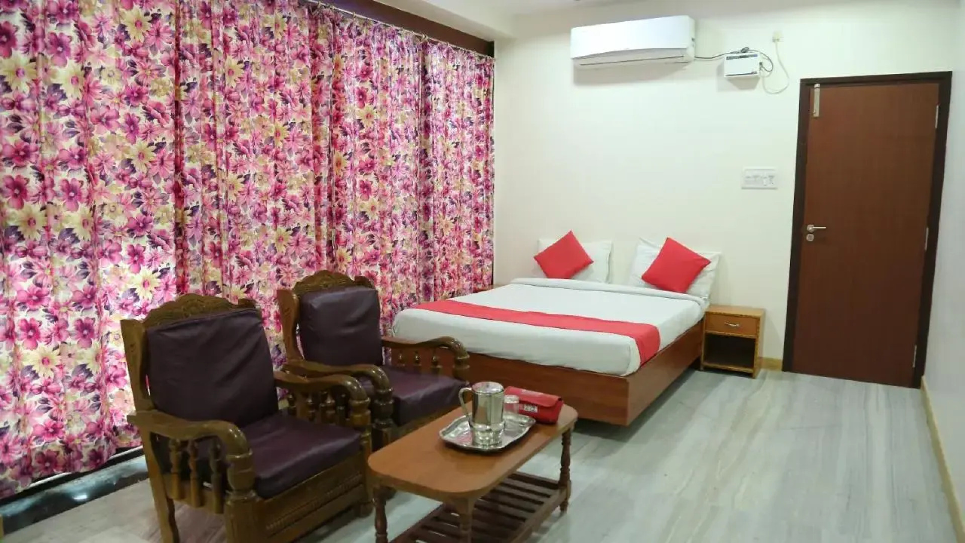 OYO 23687 Kumaran Millennium Residency