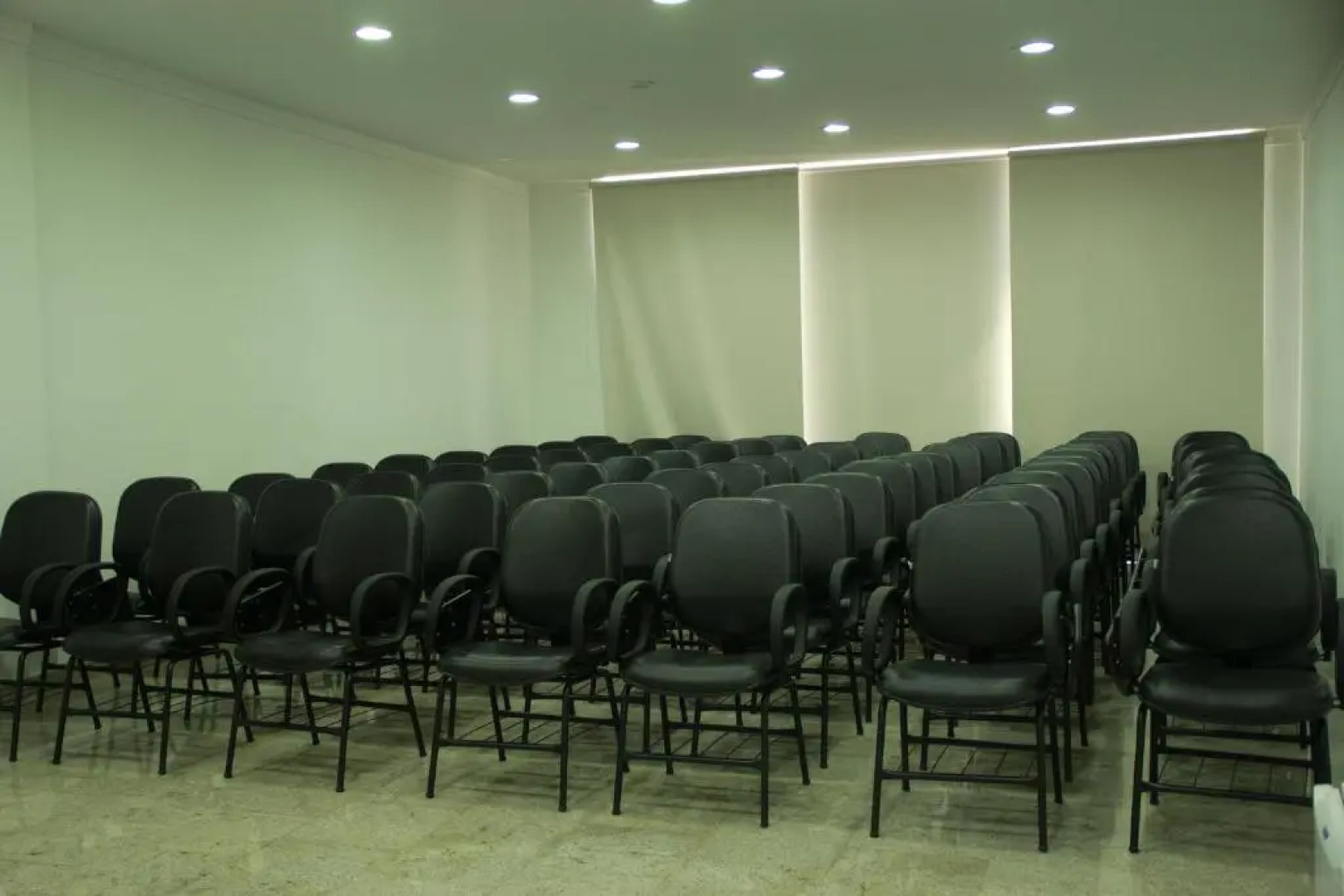 BOMBONATO HOTEL - Fácil Acesso ao Aeroporto e parque de Exposições ABCZ