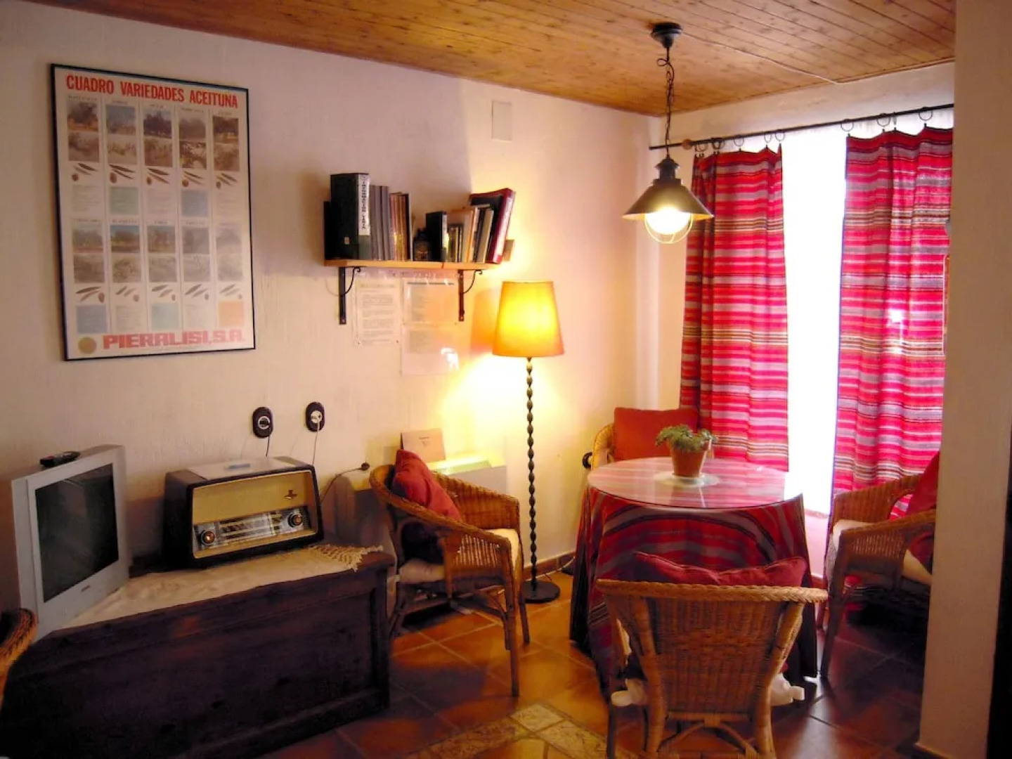 House With 4 Bedrooms in Hornos, With Wonderful Mountain View, Terrace and Wifi