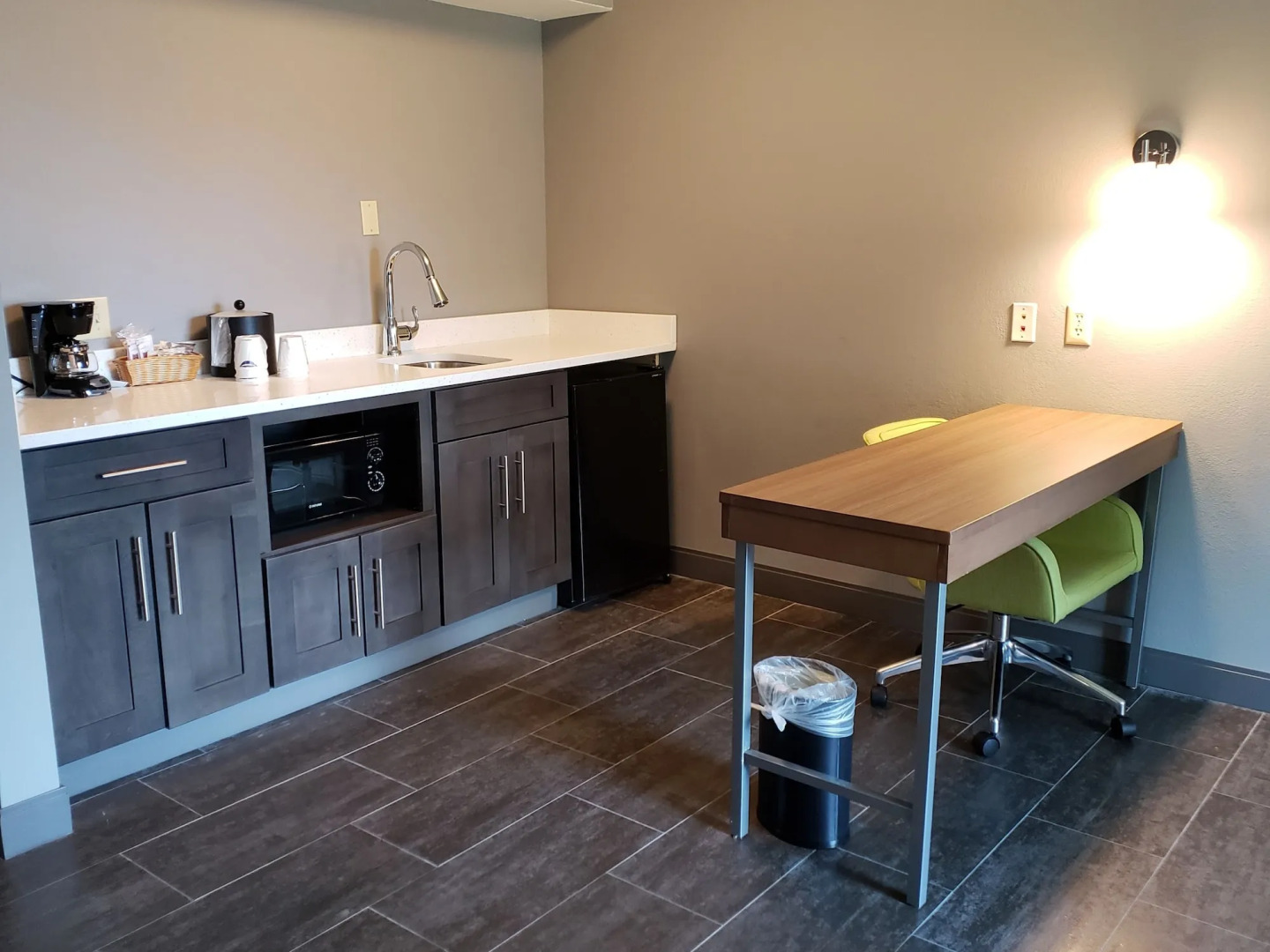 Hampton Inn & Suites Newtown