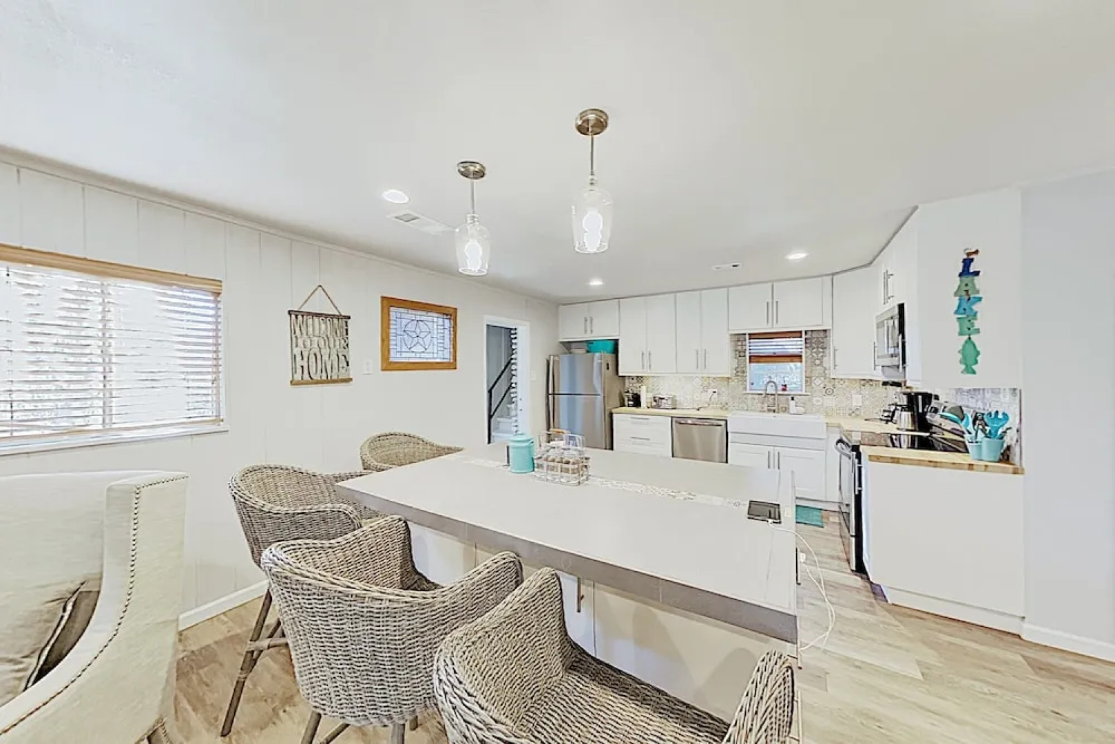 Lakefront Oasis W/ Private Dock & 23 Boat Slip 3 Bedroom Home