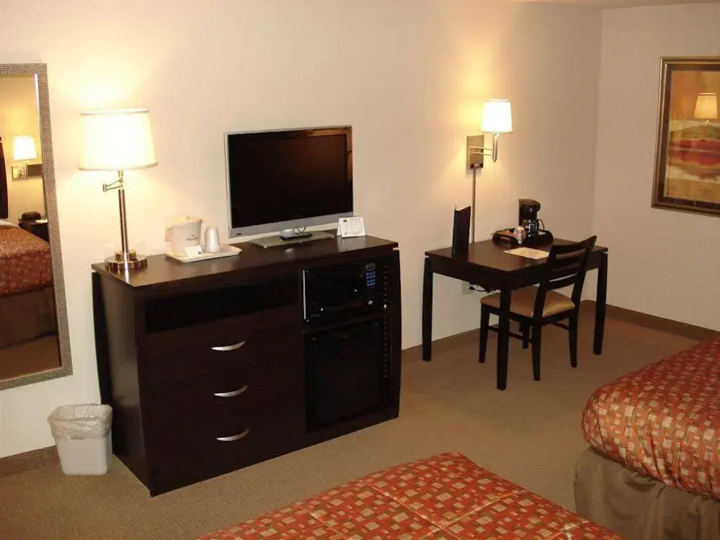 AmericInn by Wyndham Monmouth