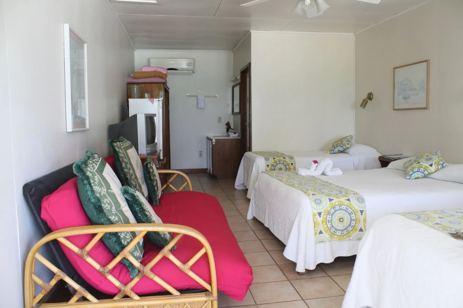 San Pedro Holiday Hotel