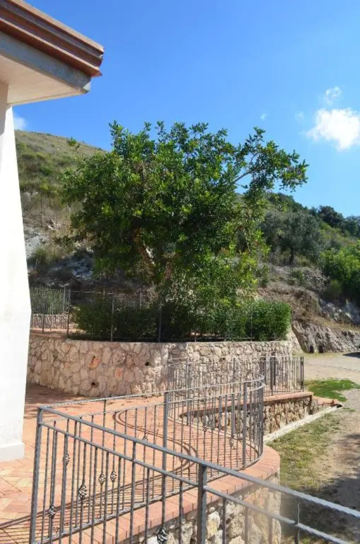 Casa Vacanze La Mannara